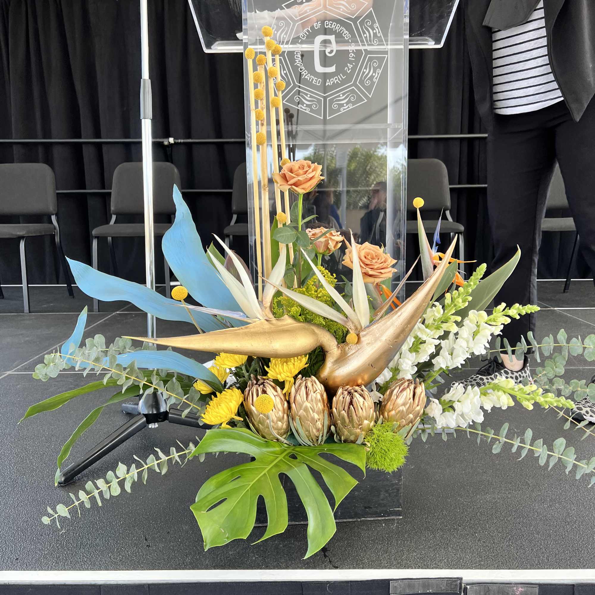 This podium arrangement for formal events you decorate front of the podium
