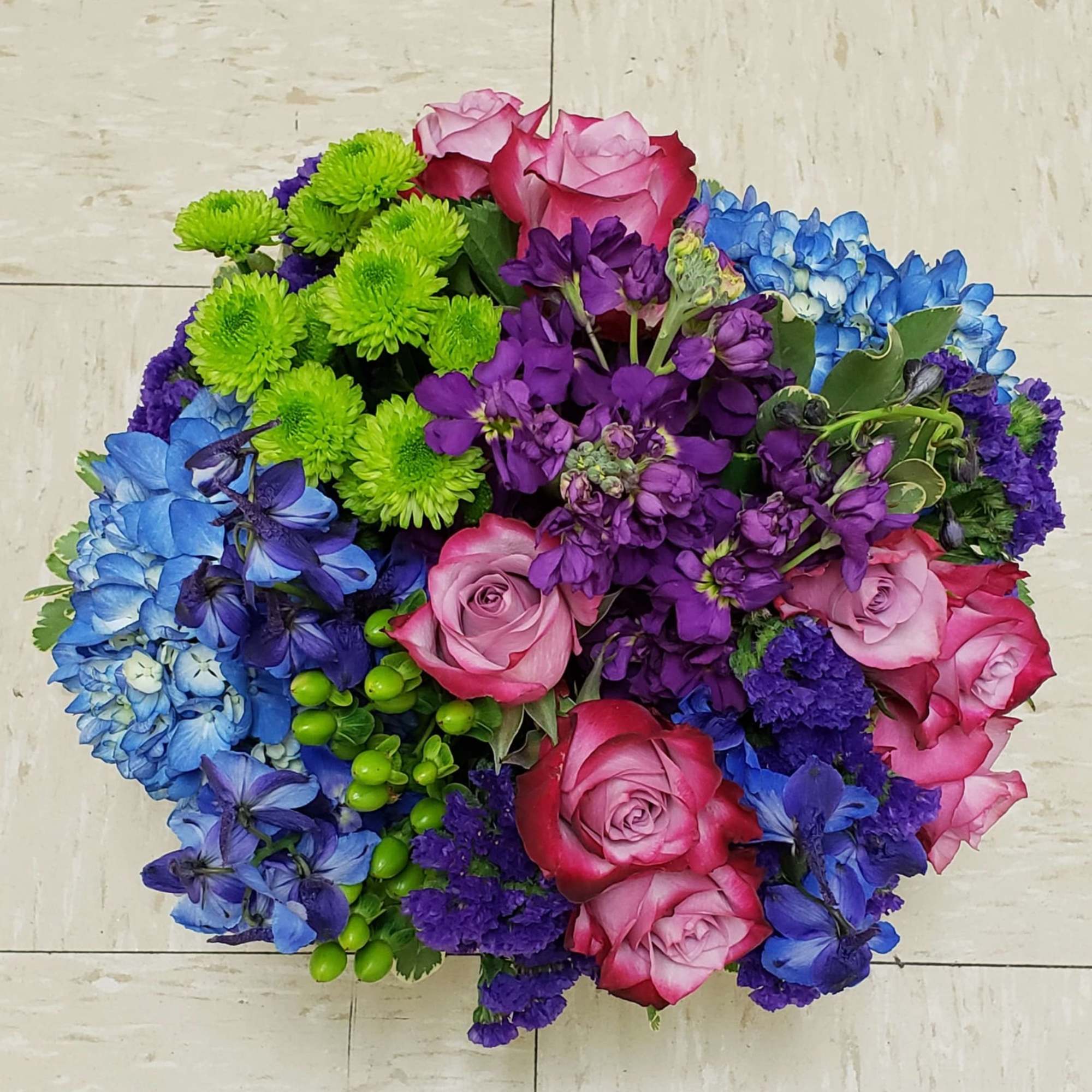 MONETS GARDEN CENTERPIECE BY TWIN TOWERS FLORIST Signature Classics Collection. Exclusive designs MONETS GARDEN CENTERPIECE BY TWIN TOWERS FLORIST Signature Classics Collection. Exclusive designs