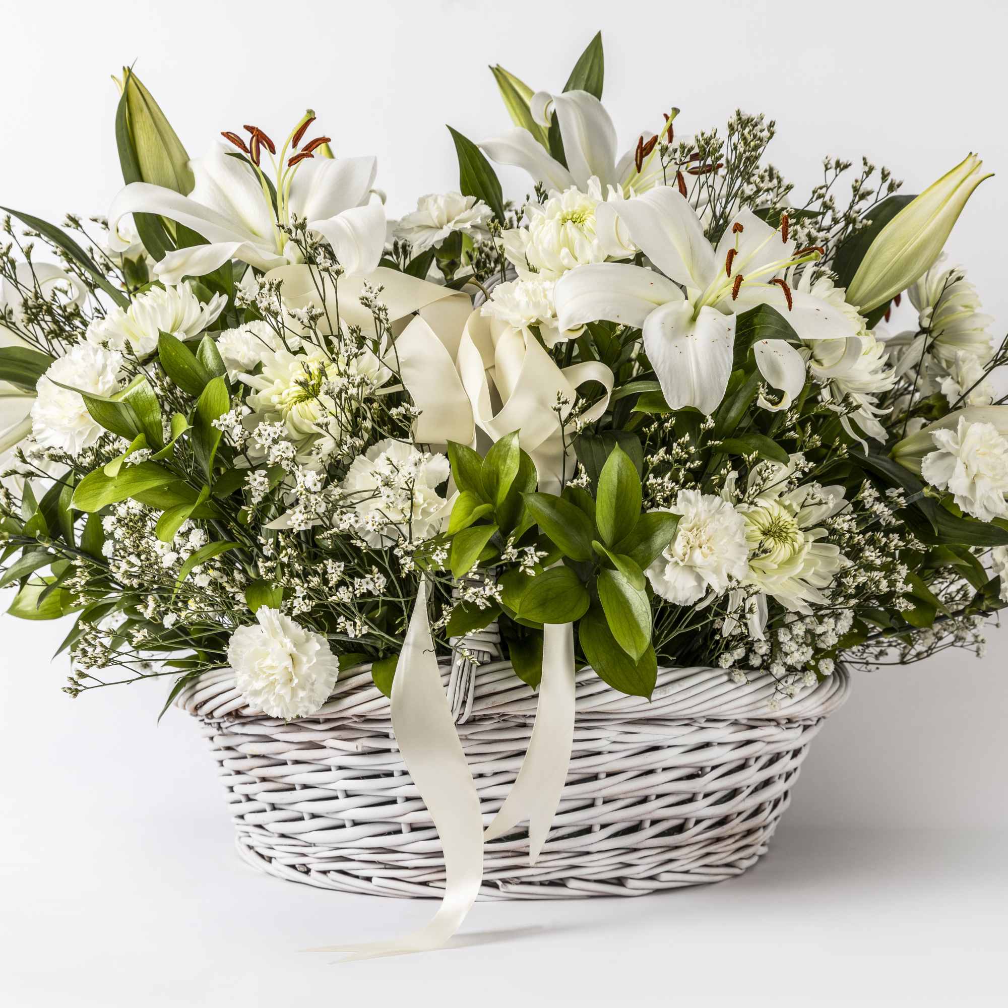 Extra large basket with mixed flowers