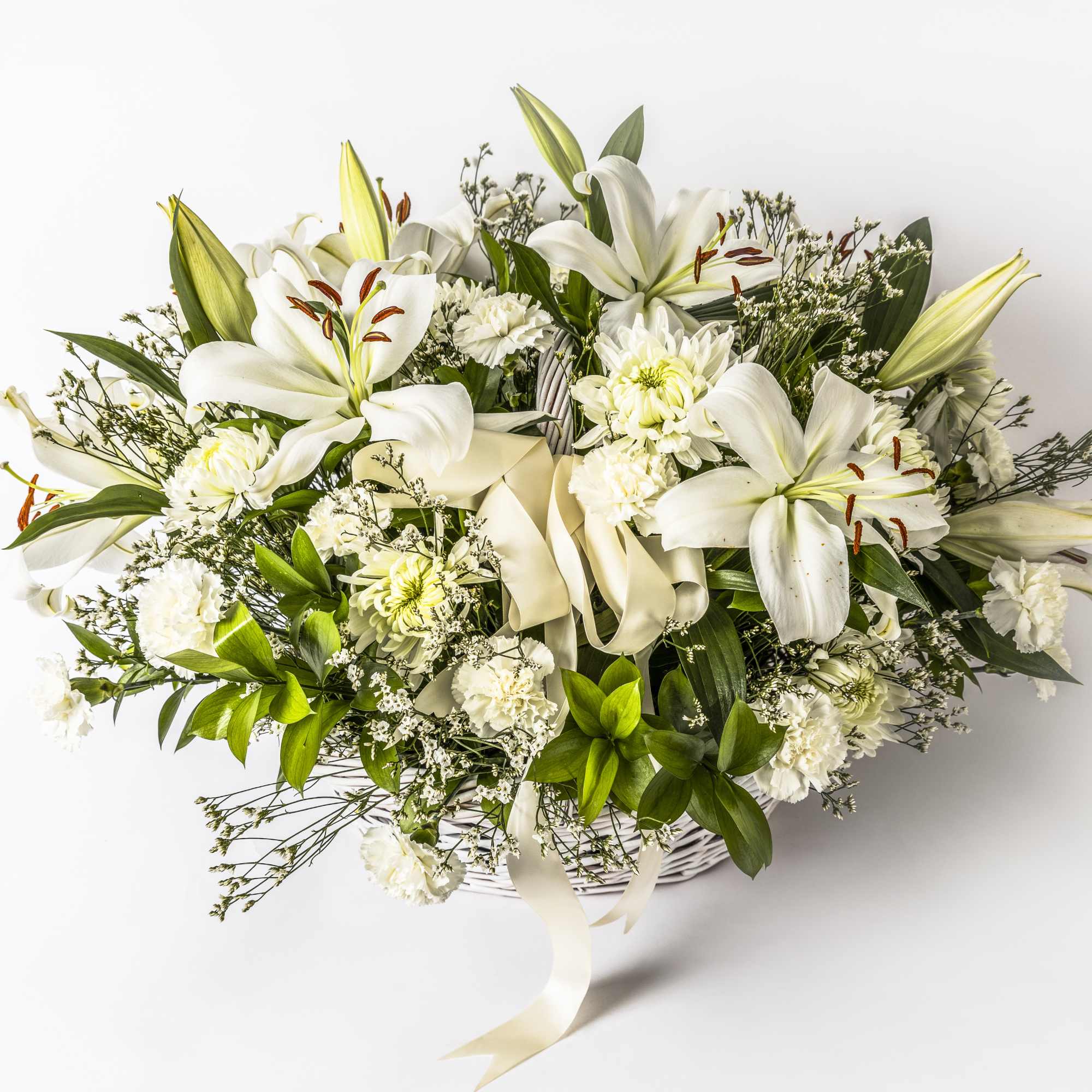 Extra large basket with mixed flowers