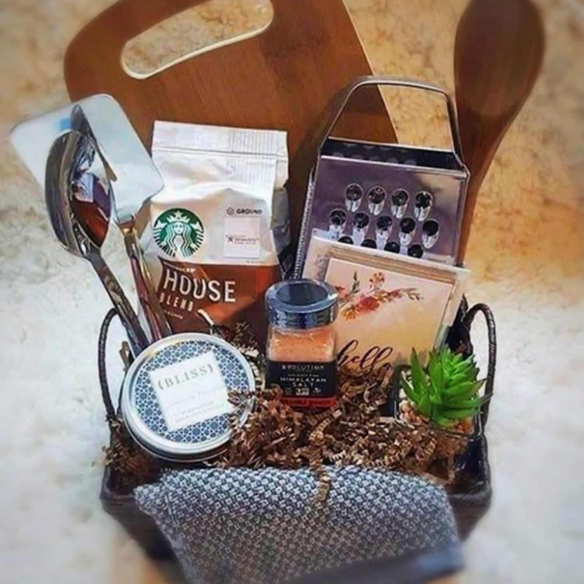 What do you send as a housewarming gift ? Don&rsquo;t fret, we&rsquo;ve