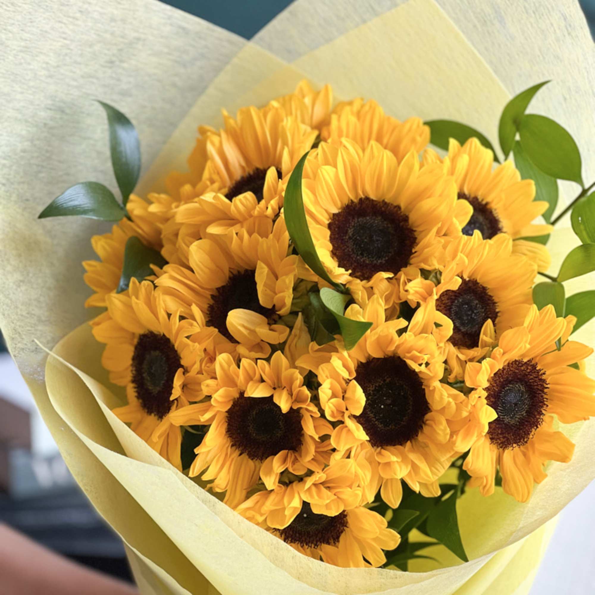 Sunburst Sunflowers Bouquet – The Bloom Box