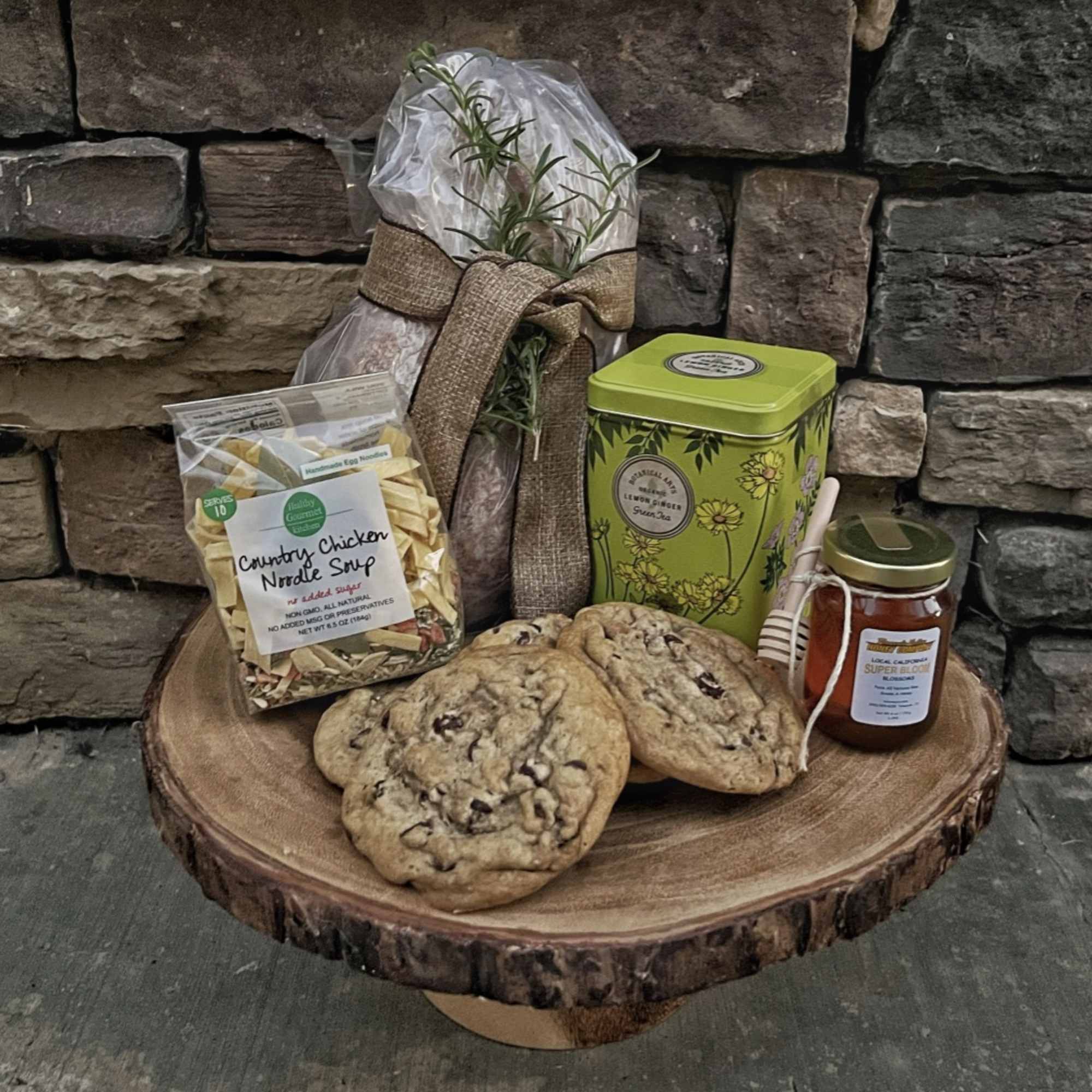 This Gift Basket is a perfect homey, comfort choice.  It&#039;s a