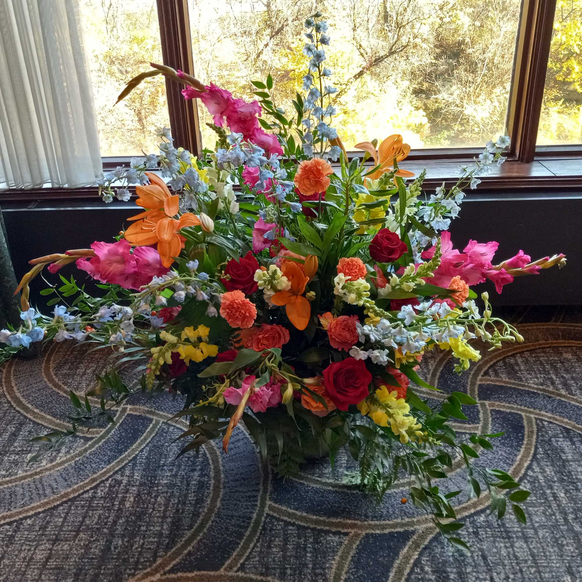 Beautiful huge spectacular color mix floor standing centerpieces for the ceremony