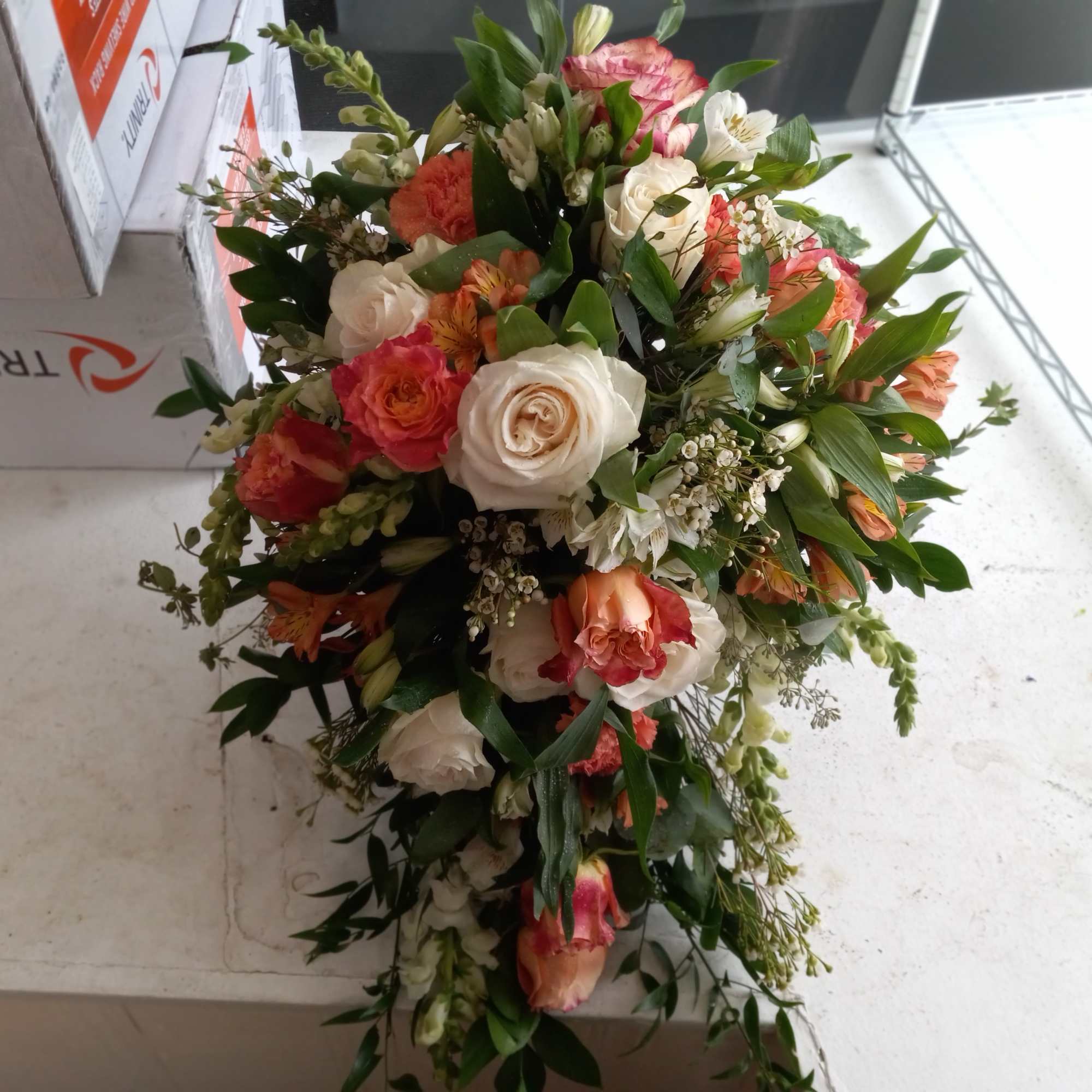 Fresh and sparky mixed colors bridal cascading bouquet