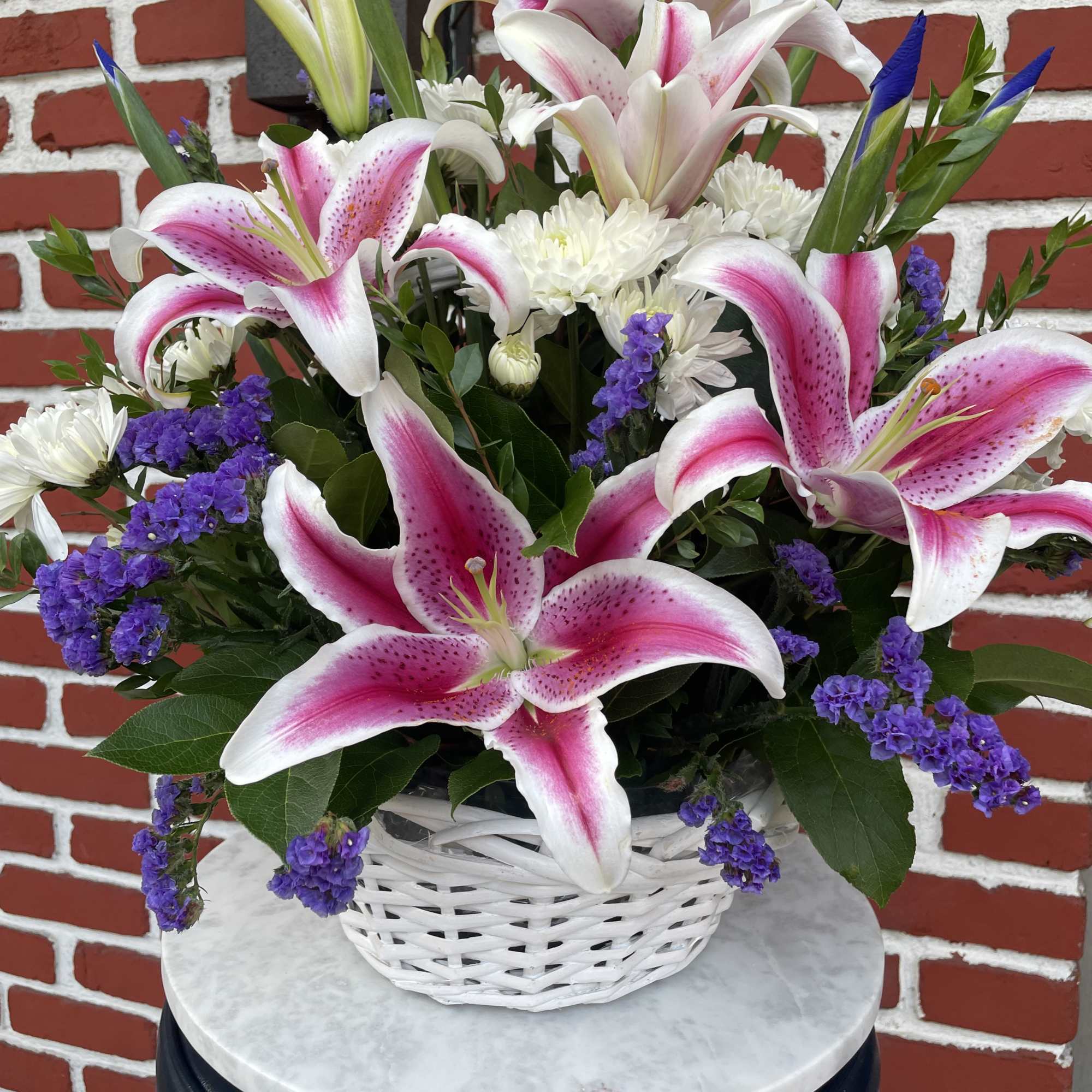 WONDEROUS NATURE WITH STARGAZER LILIESby Ginza Florist