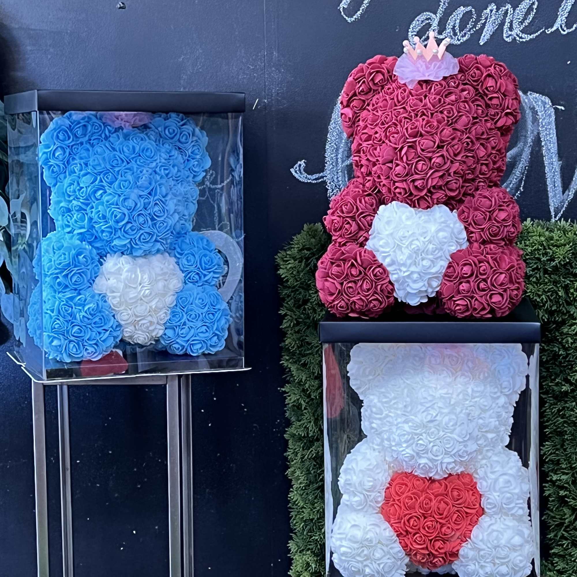 Gorgeous teddy bear handmade of roses that last forever.
15x12