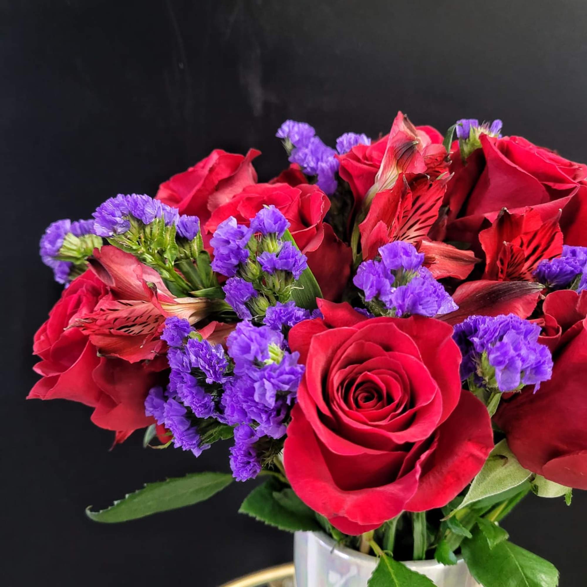 This Bouquet makes for a great gift for your partner of love.