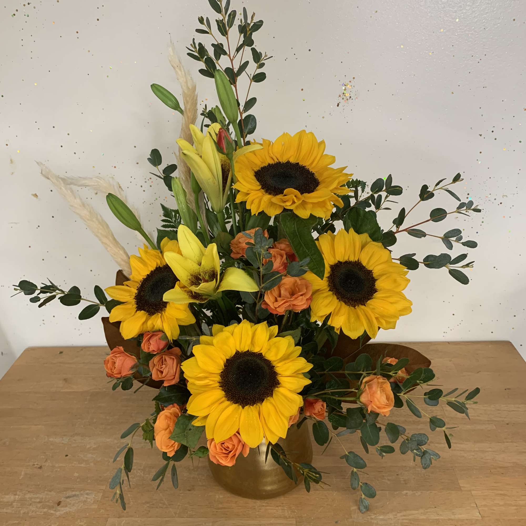 Sunflower Arrangement., image size:2000x2000