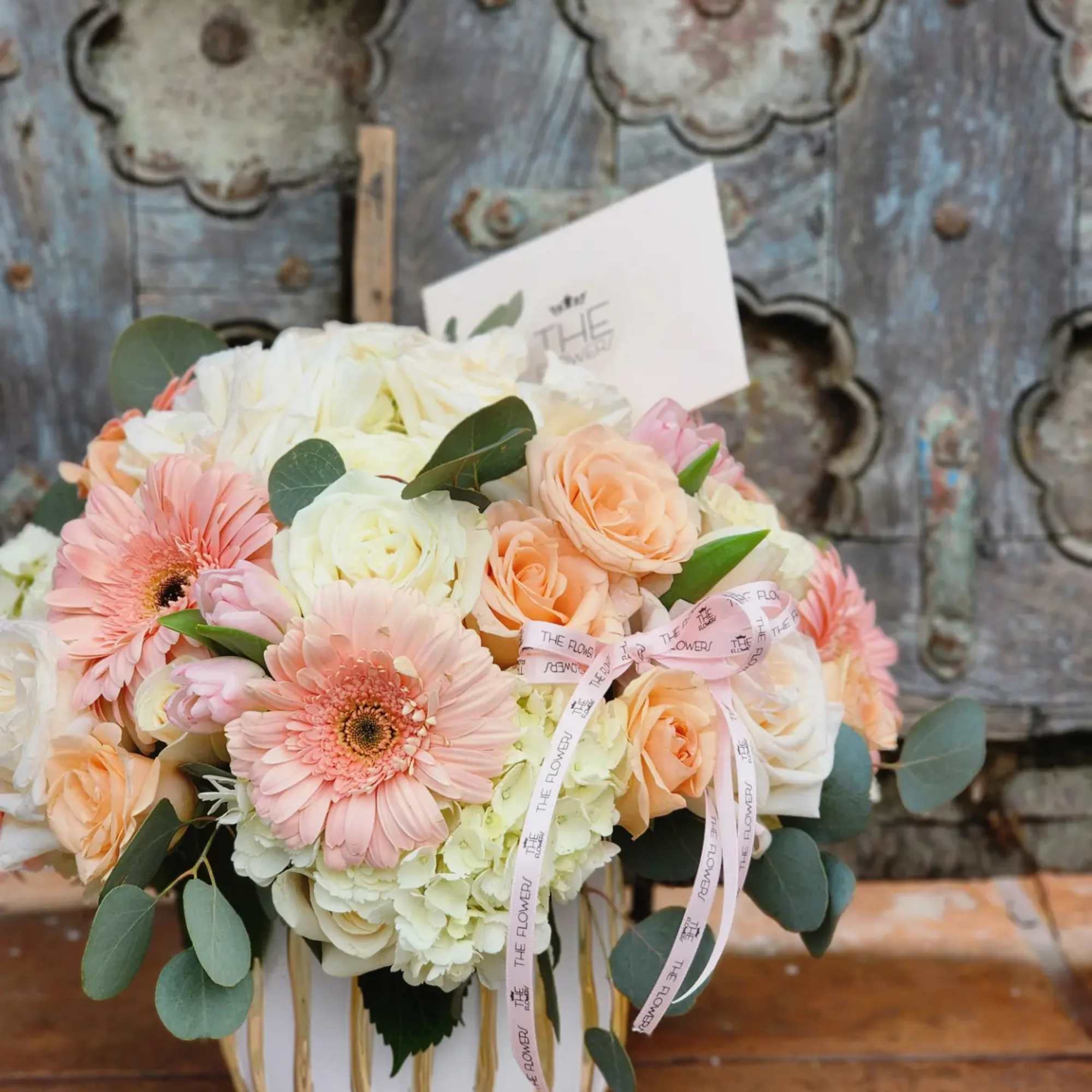 Garden rose has a rich delicate aroma. A cute bouquet of pink