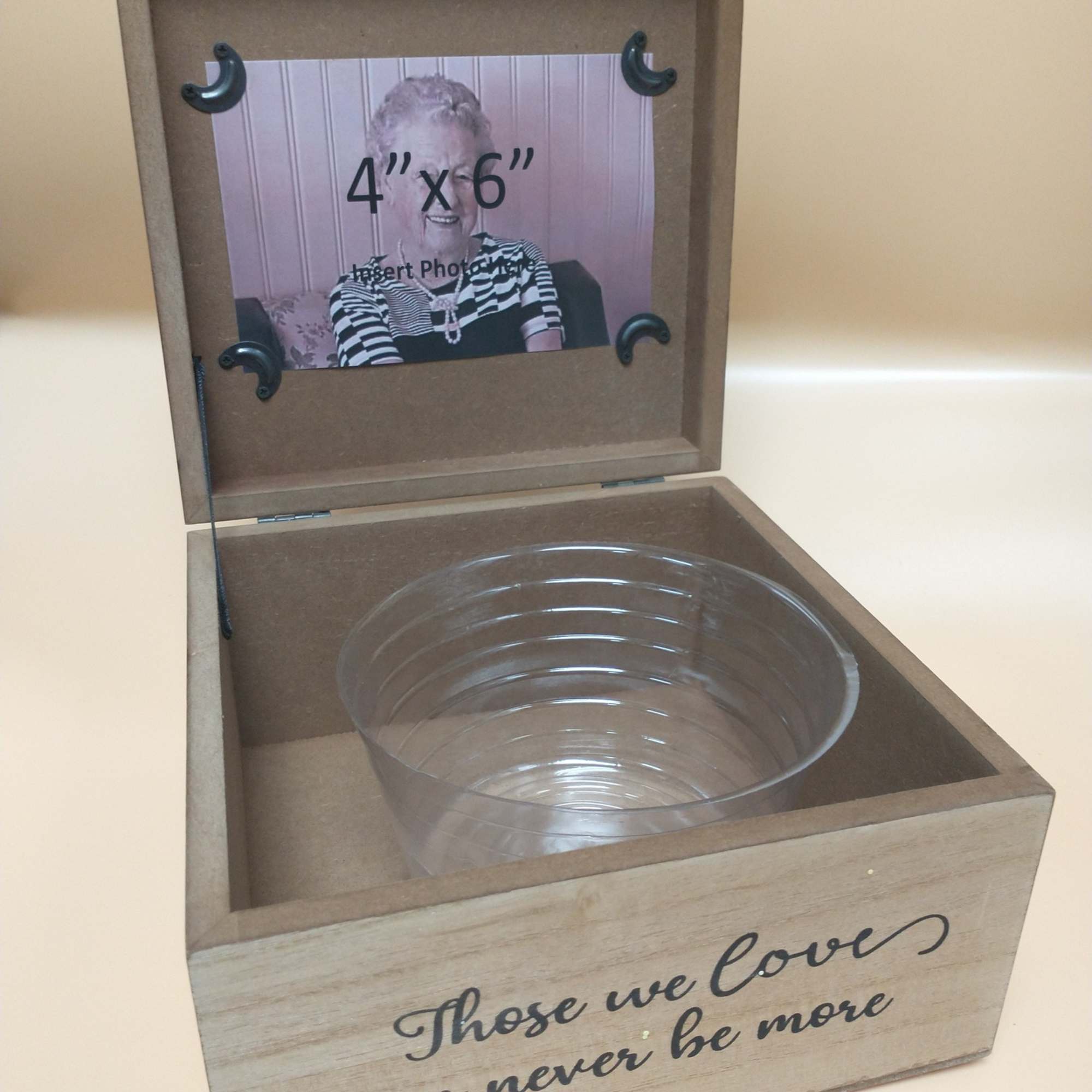These beautiful wood memory boxes make the perfect keepsake. Small boxes are