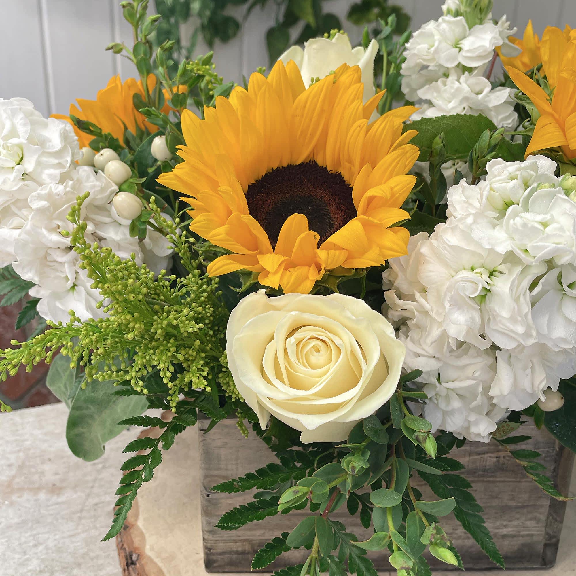 Carry around the glow of the sun wherever you go with this