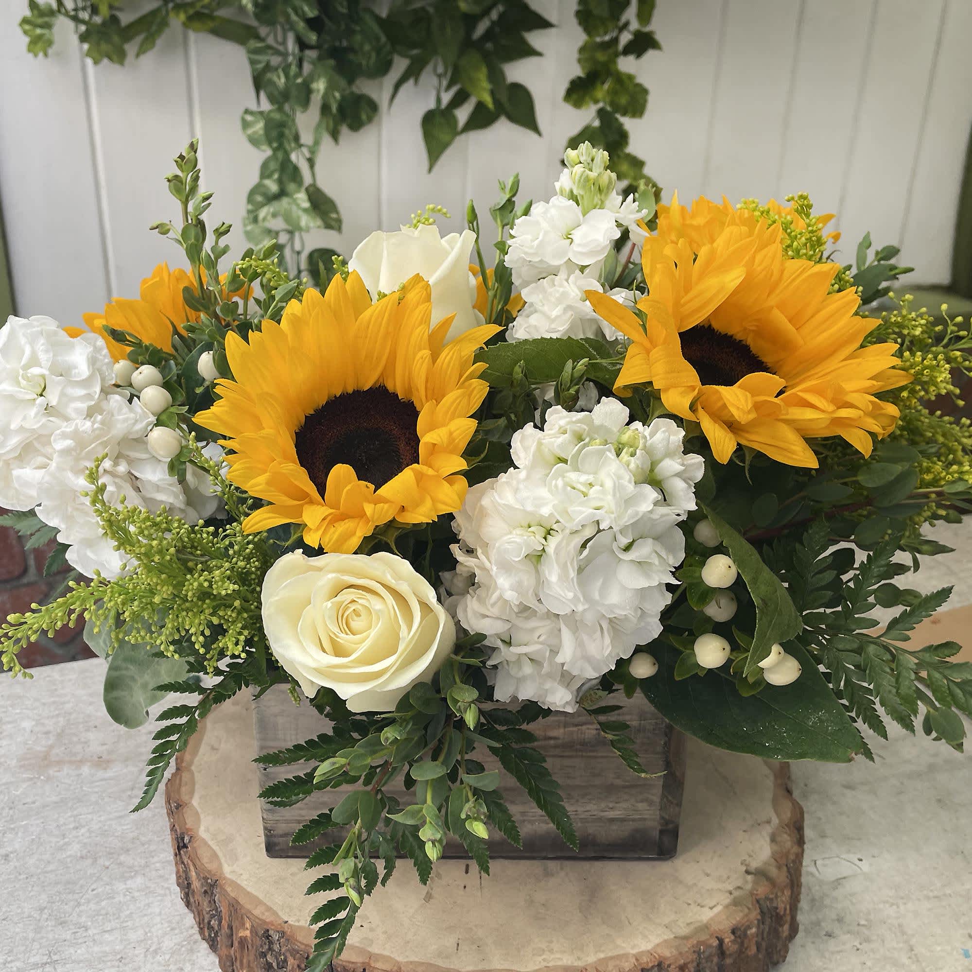 Carry around the glow of the sun wherever you go with this