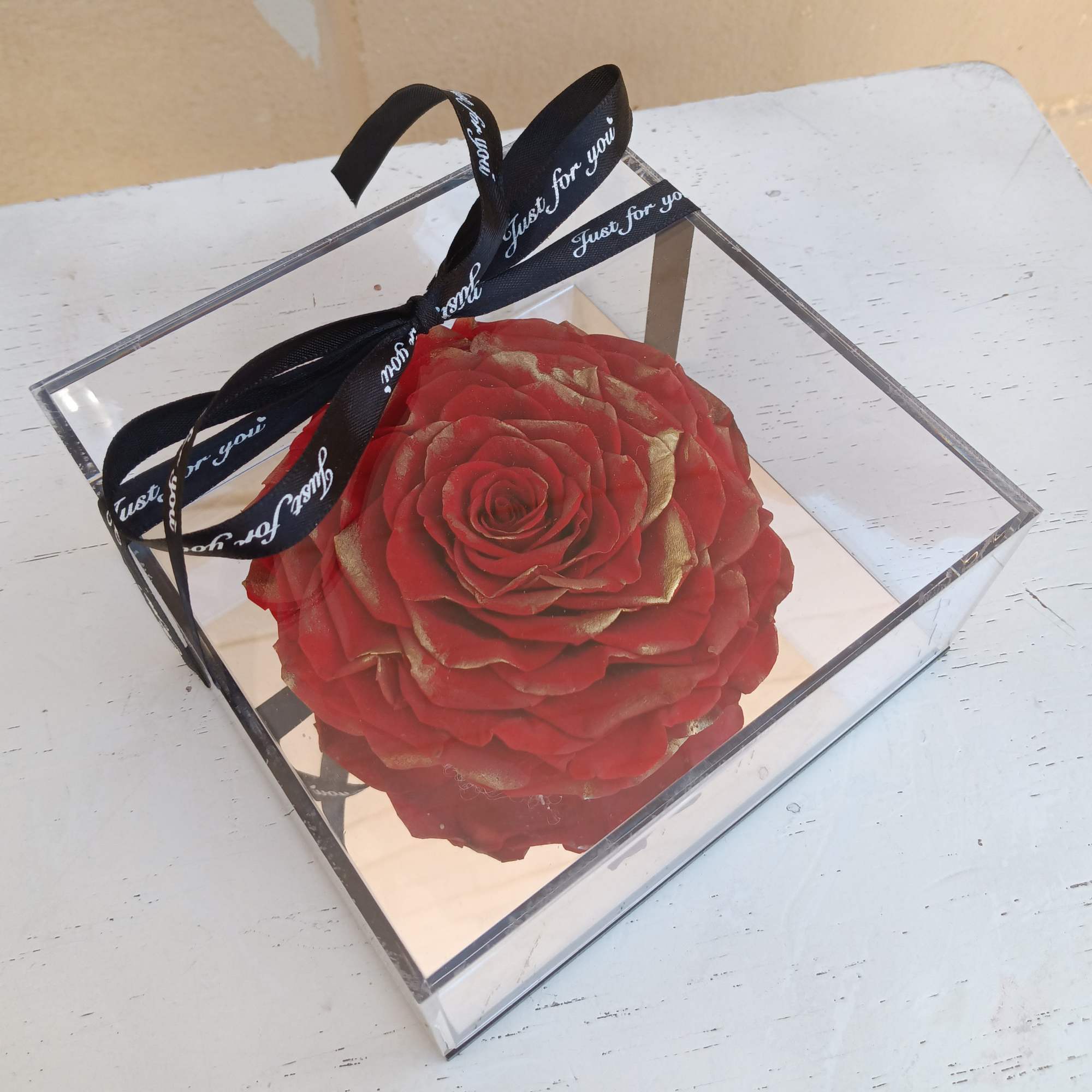 This preserved rose lasts  2+ plus years. 

Comes in a decorative