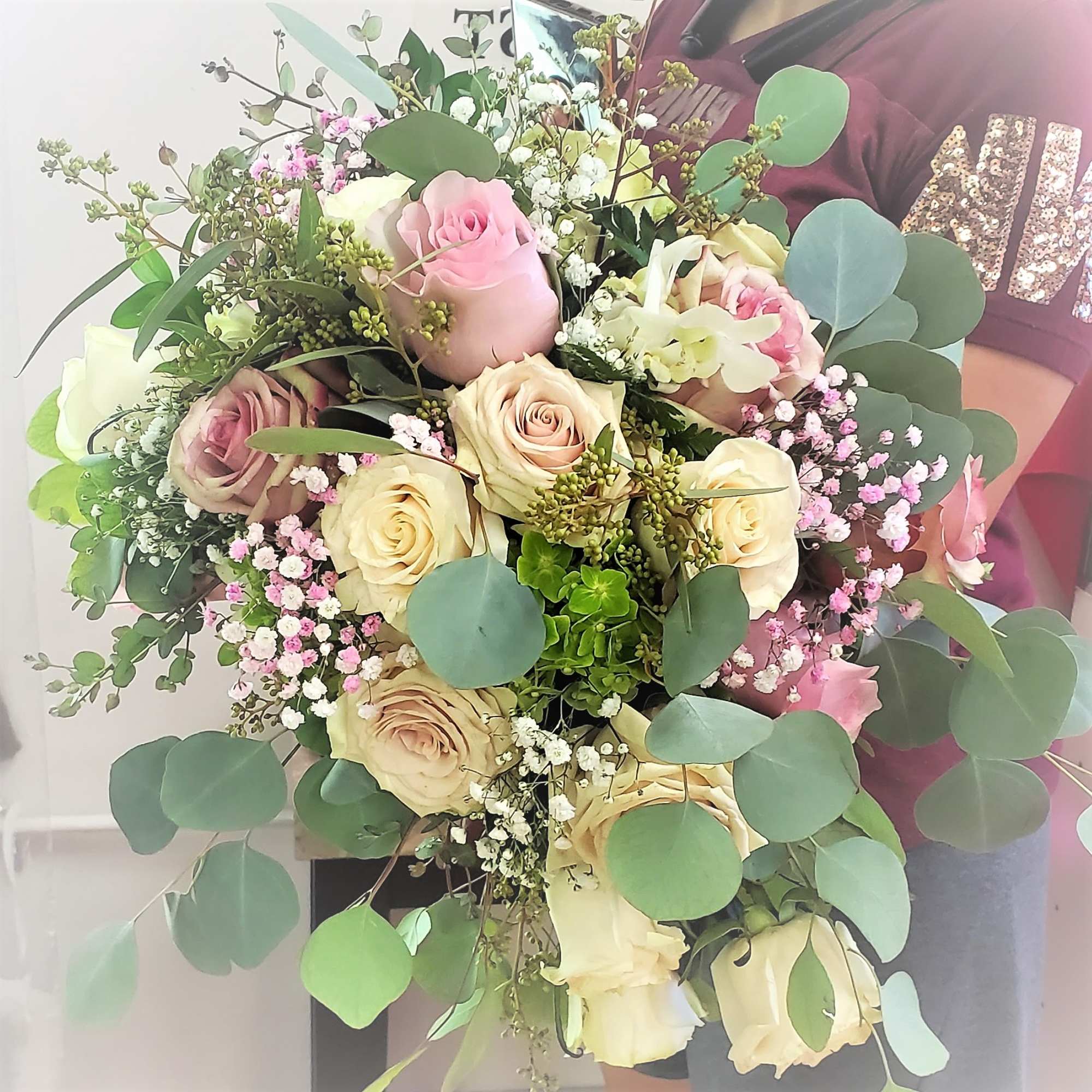 DISCLAIMER
IF WE SO NOT HAVE THE PLANT/ FLOWER/ VASE OR CONTAINER READ DISCLAIMER
IF WE SO NOT HAVE THE PLANT/ FLOWER/ VASE OR CONTAINER READ