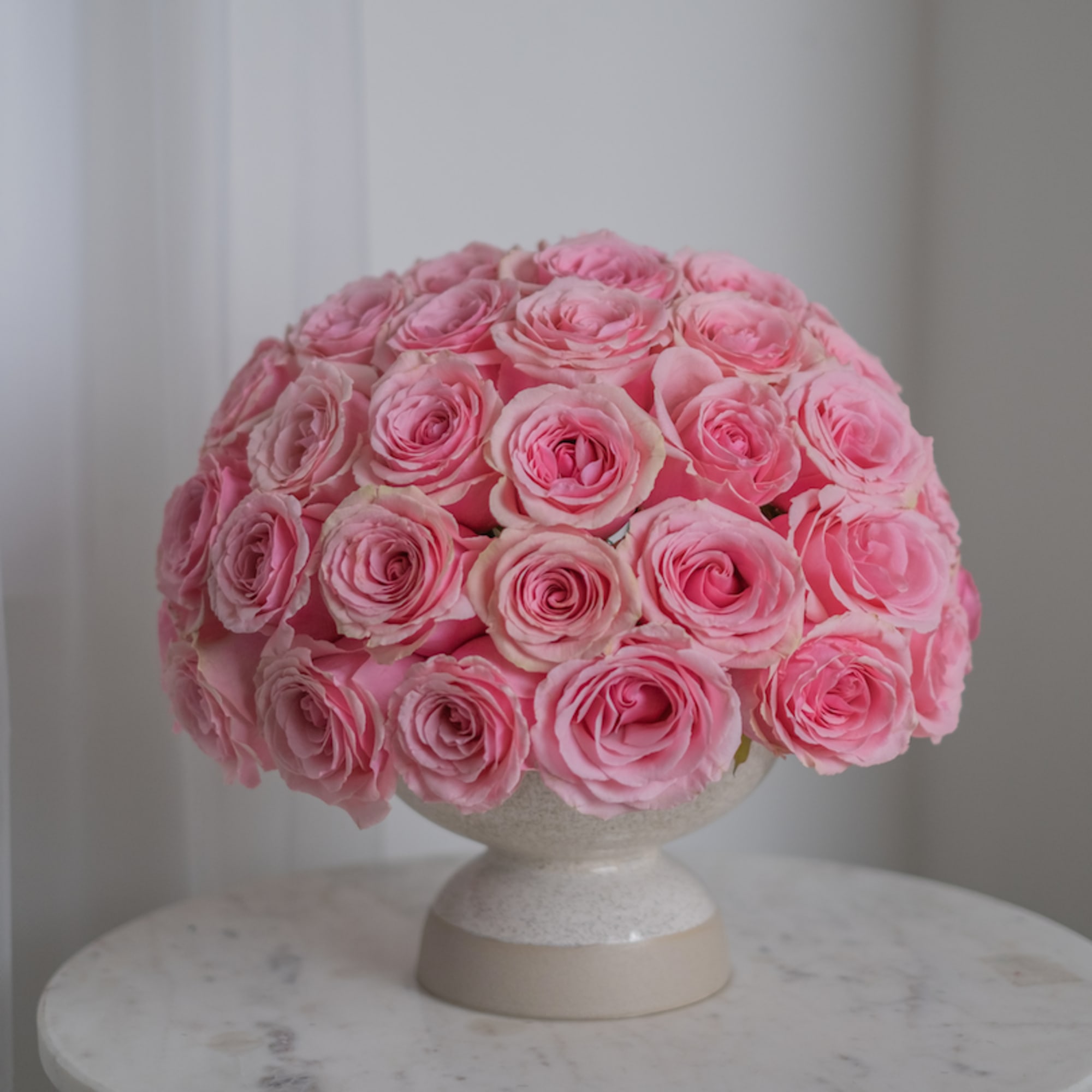 Pink roses are a symbol of tenderness, elegance and sophistication. A bouquet
