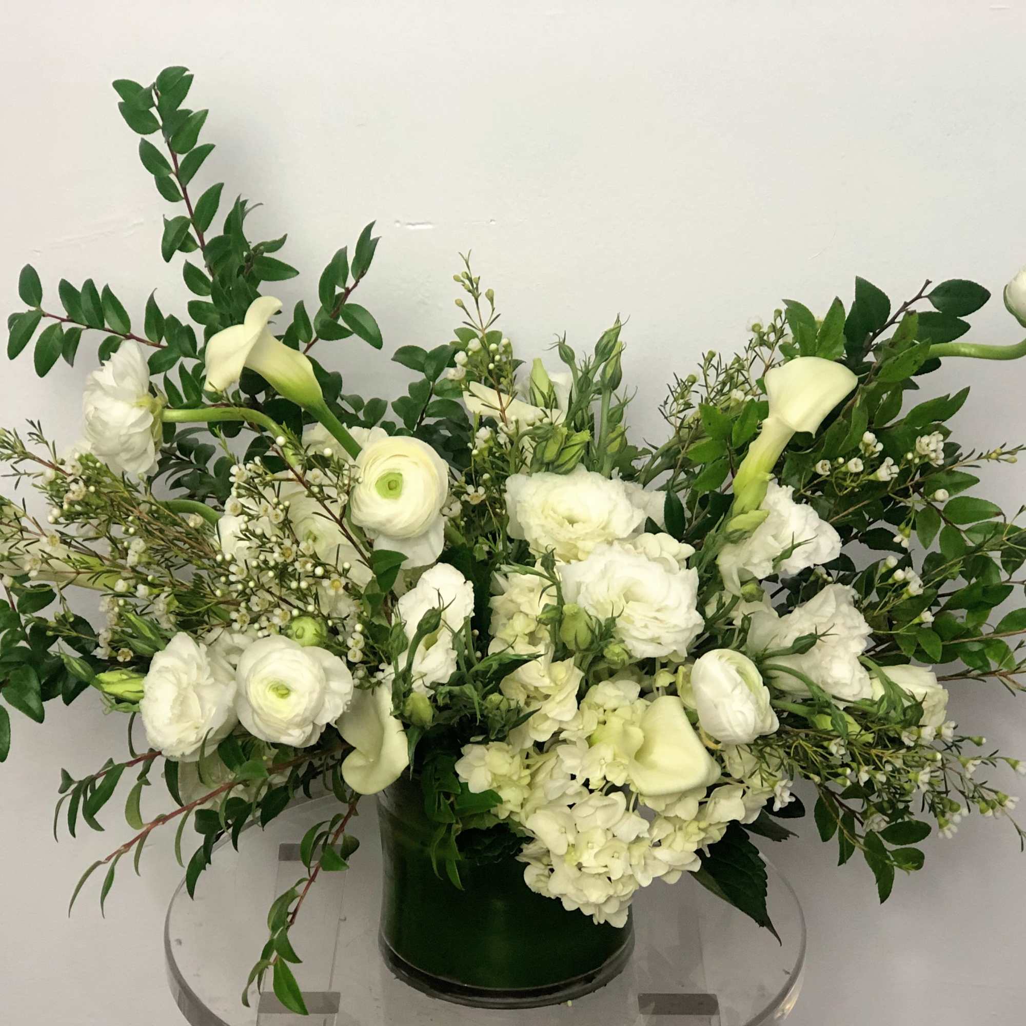 Our amazing design team at Ixora Floral Studio will create you a