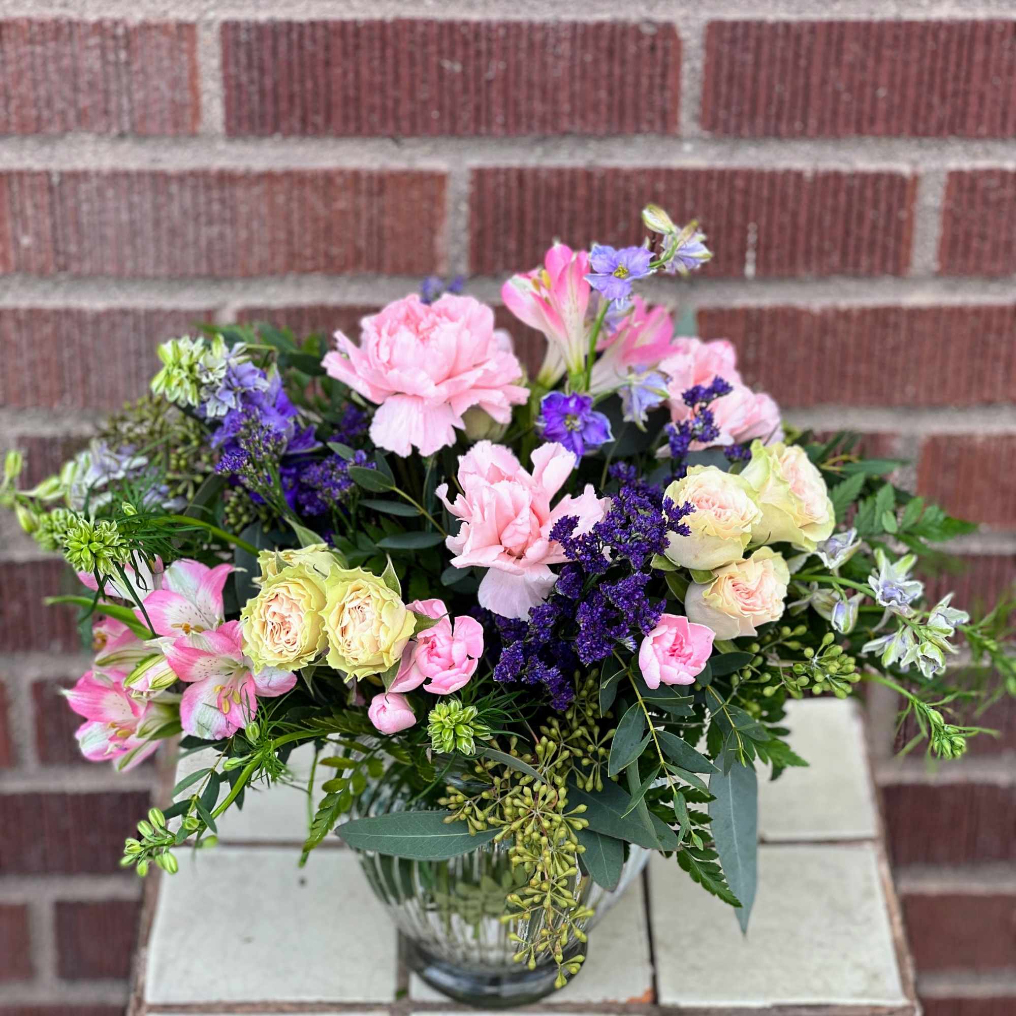 Oh so soft and divinely delicate, this perfect pastel bouquet is pretty Oh so soft and divinely delicate, this perfect pastel bouquet is pretty