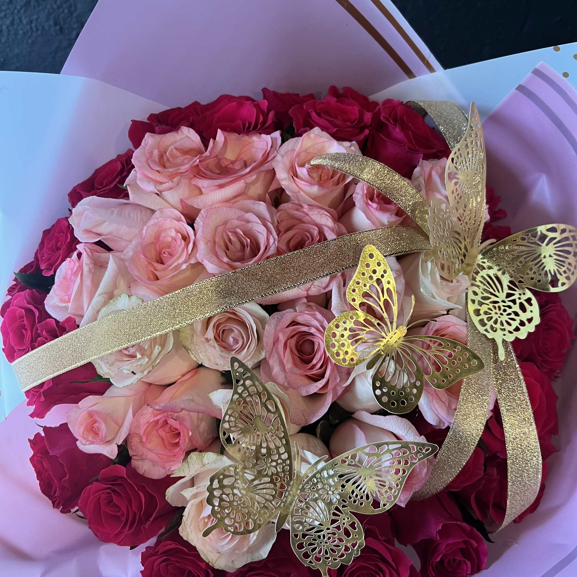 Light pink artificial roses online