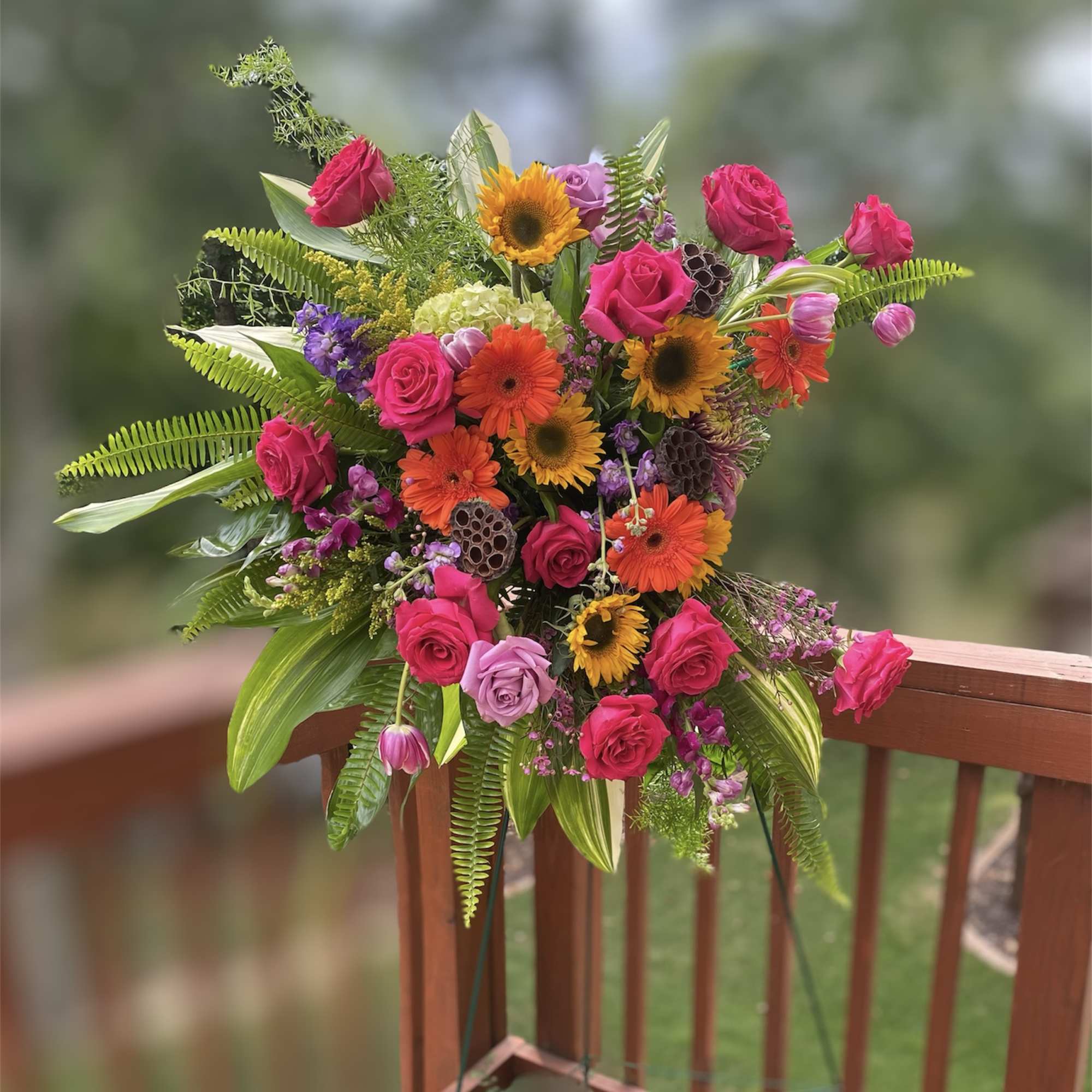 Celebrate a loved ones life with the beautiful Sunshine Celebration which will