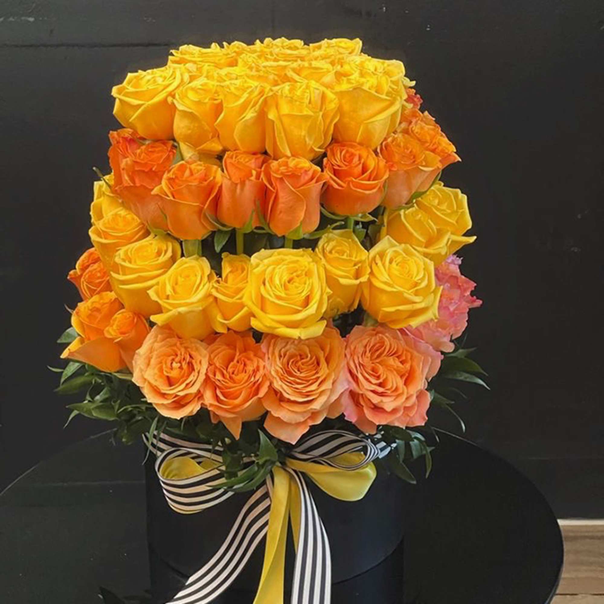 50 Roses, Butcher&rsquo;s Broom, Box