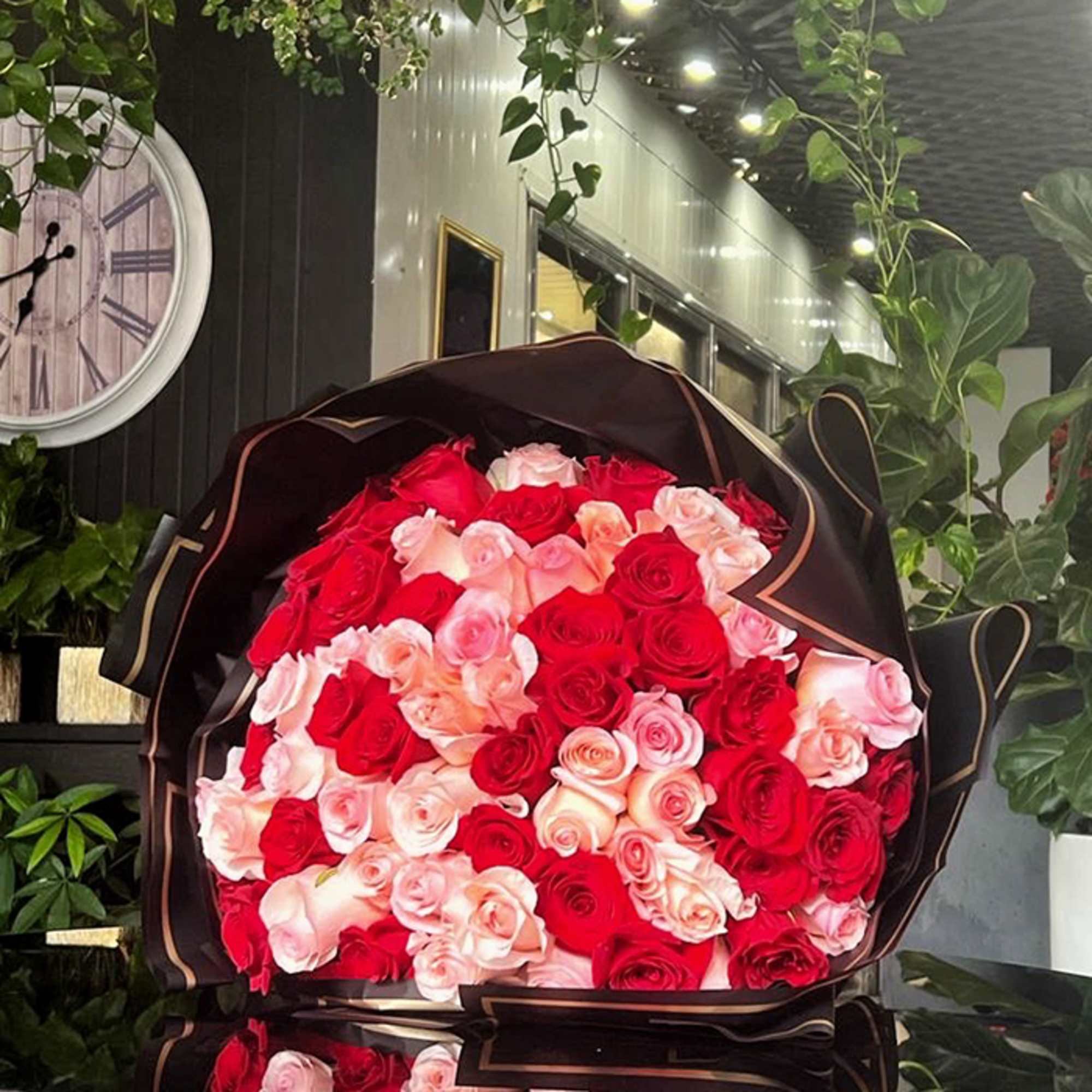 Assorted Bouquet with 75 Luxe Roses.