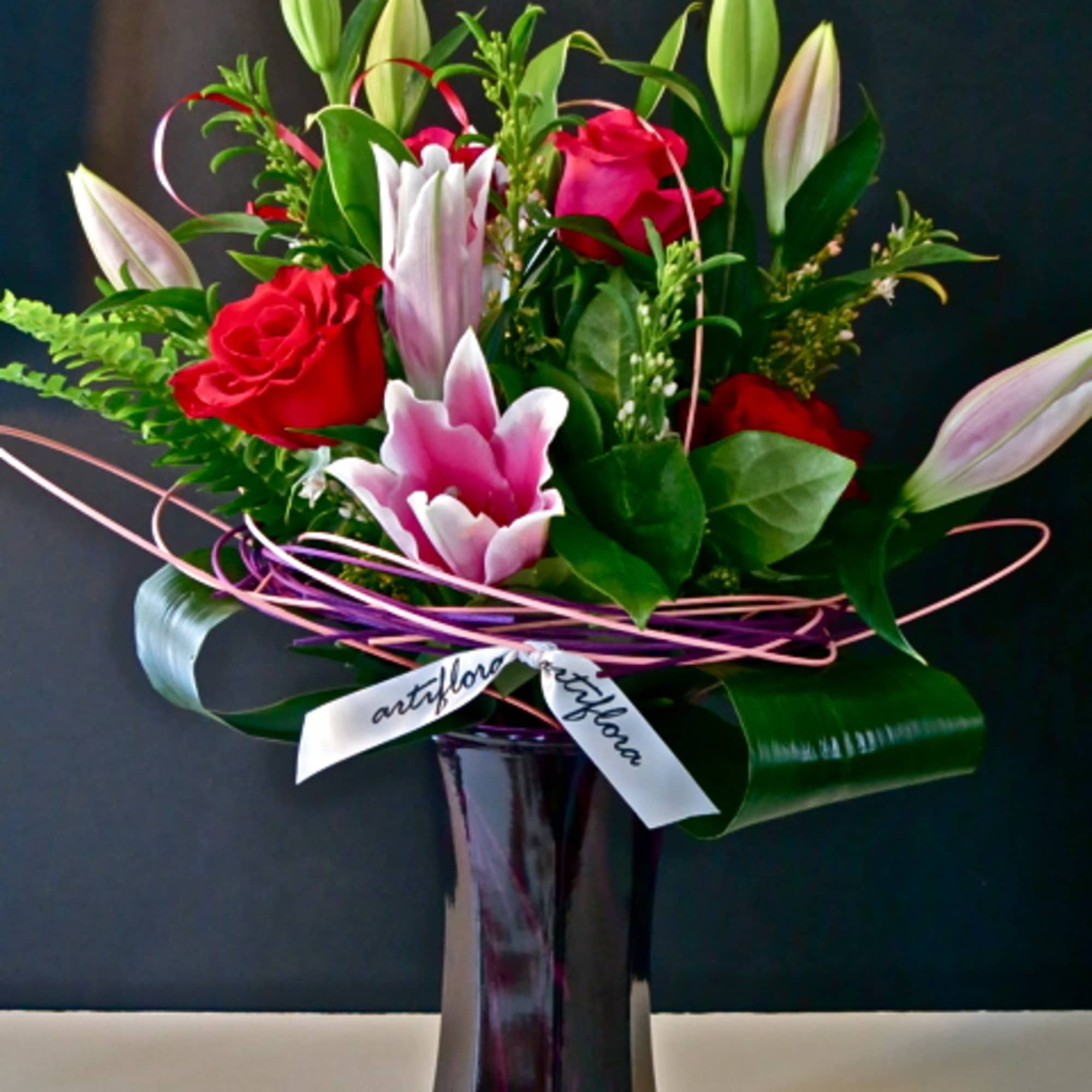 Studio Artiflora&#039;s Valentine&#039;s Day designs are dramatically memorable. 