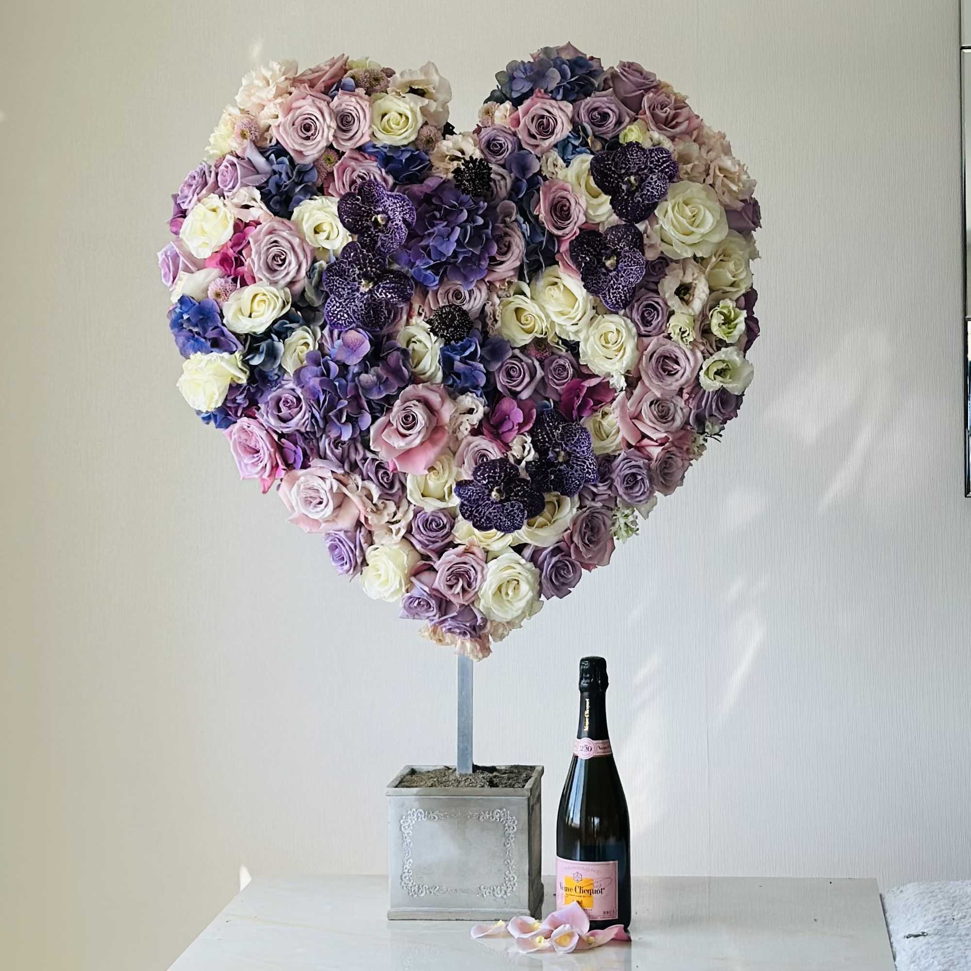 Express your love and affection with our Love bouquet of luxury flowers.