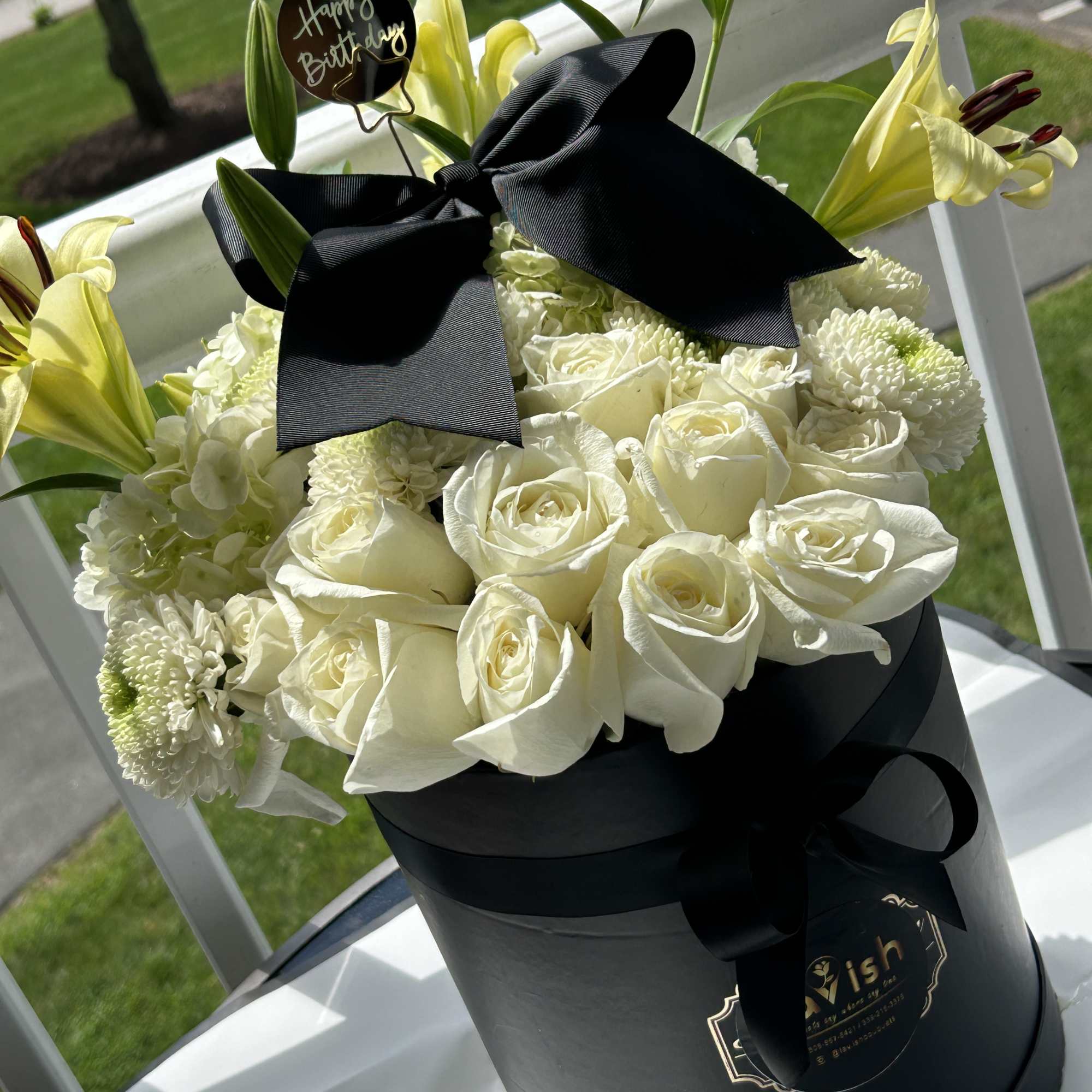 Make a bold statement with this elegantly simple design. white roses symbolize