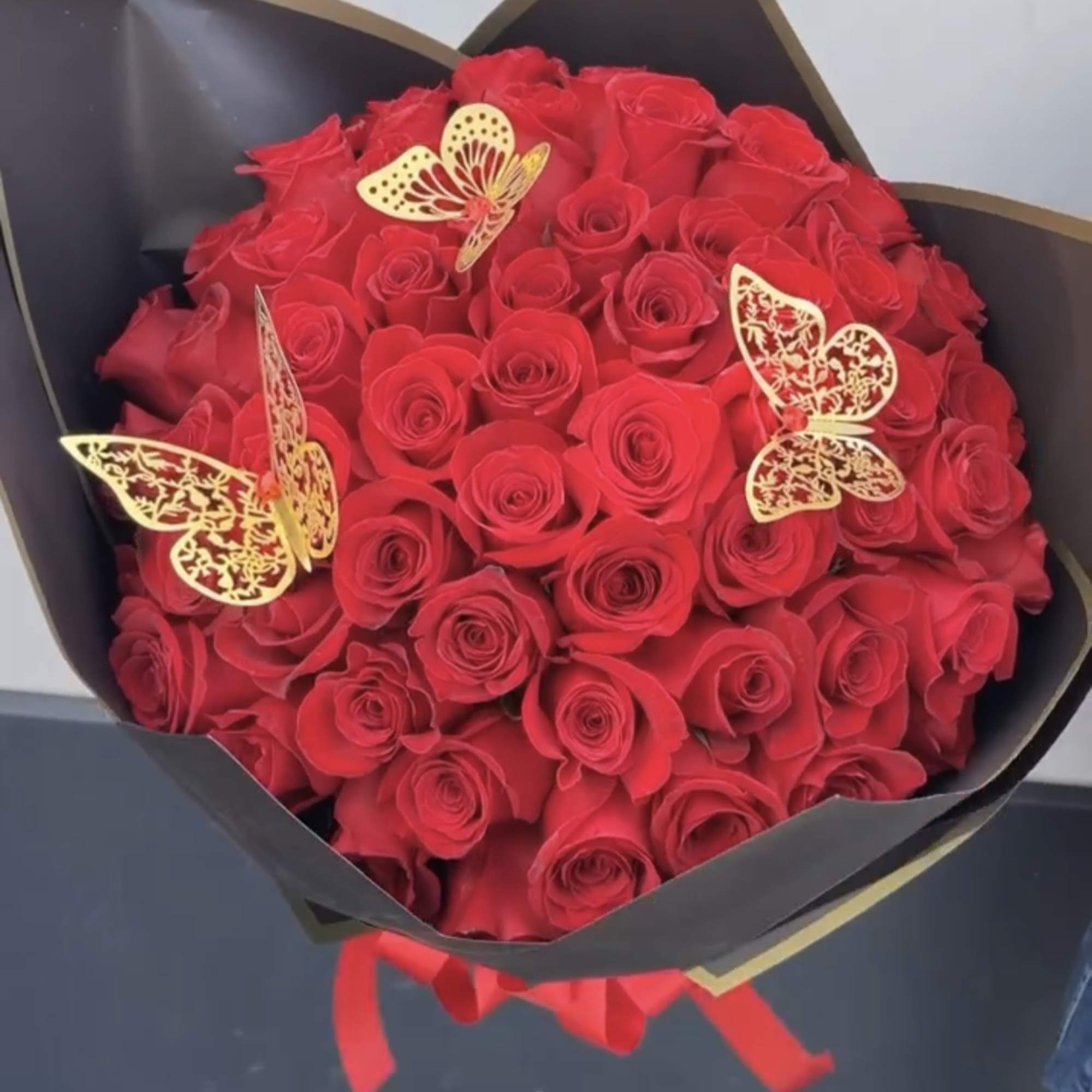 も*も様 Flower ribbon tops Red 25 Premium Roses – Heaven Flowers Miami