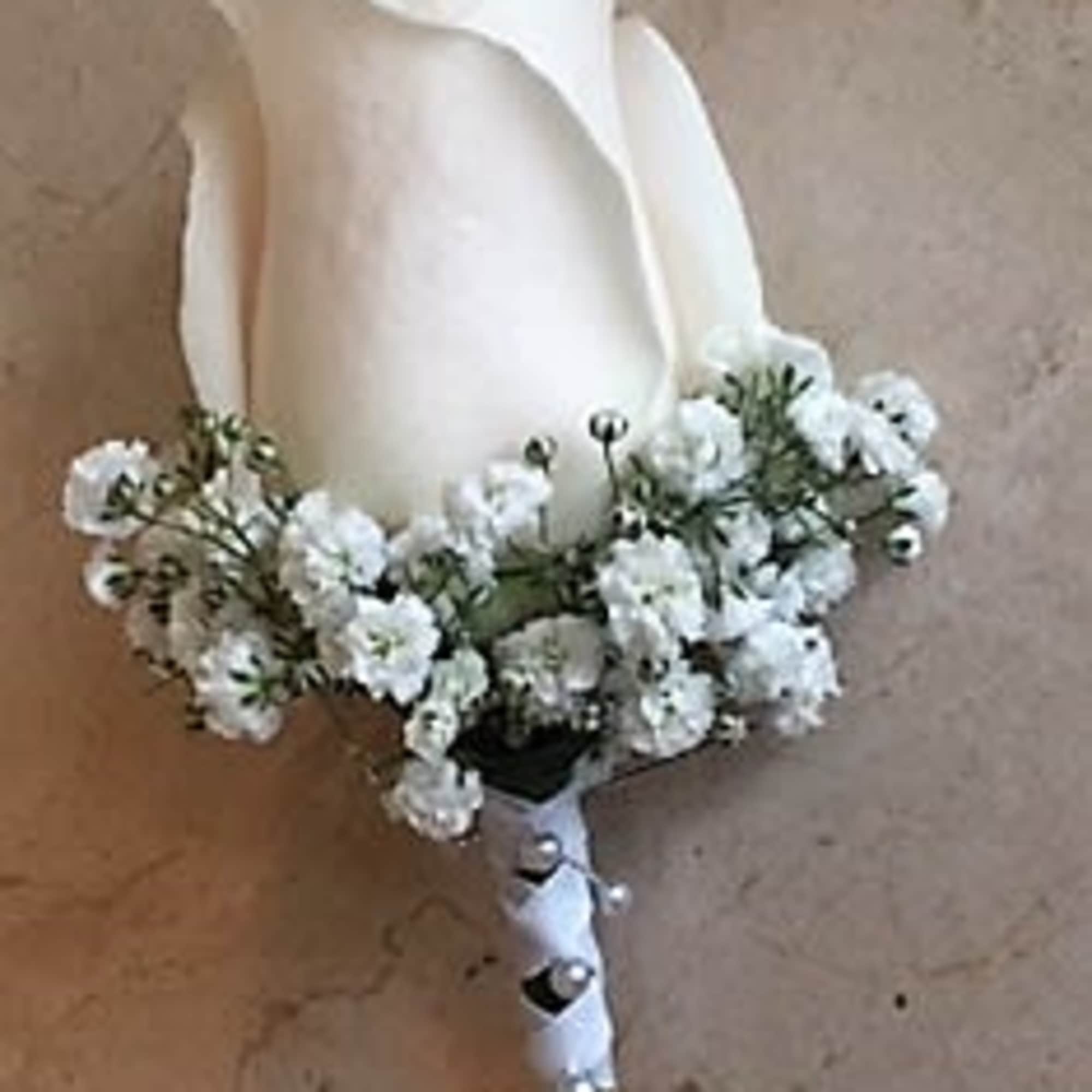 1 Bride Bouquet with 24 white roses and other flowers with greens