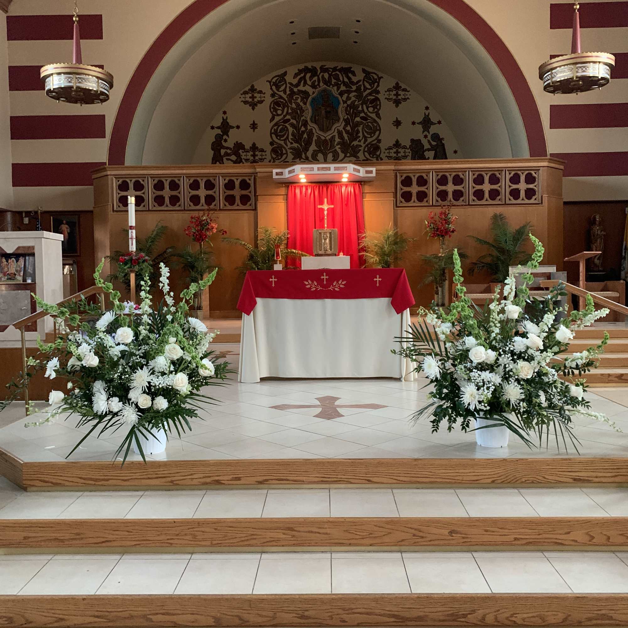 Es una paleta de colores hermosa, una combinacion de diferentes flores de