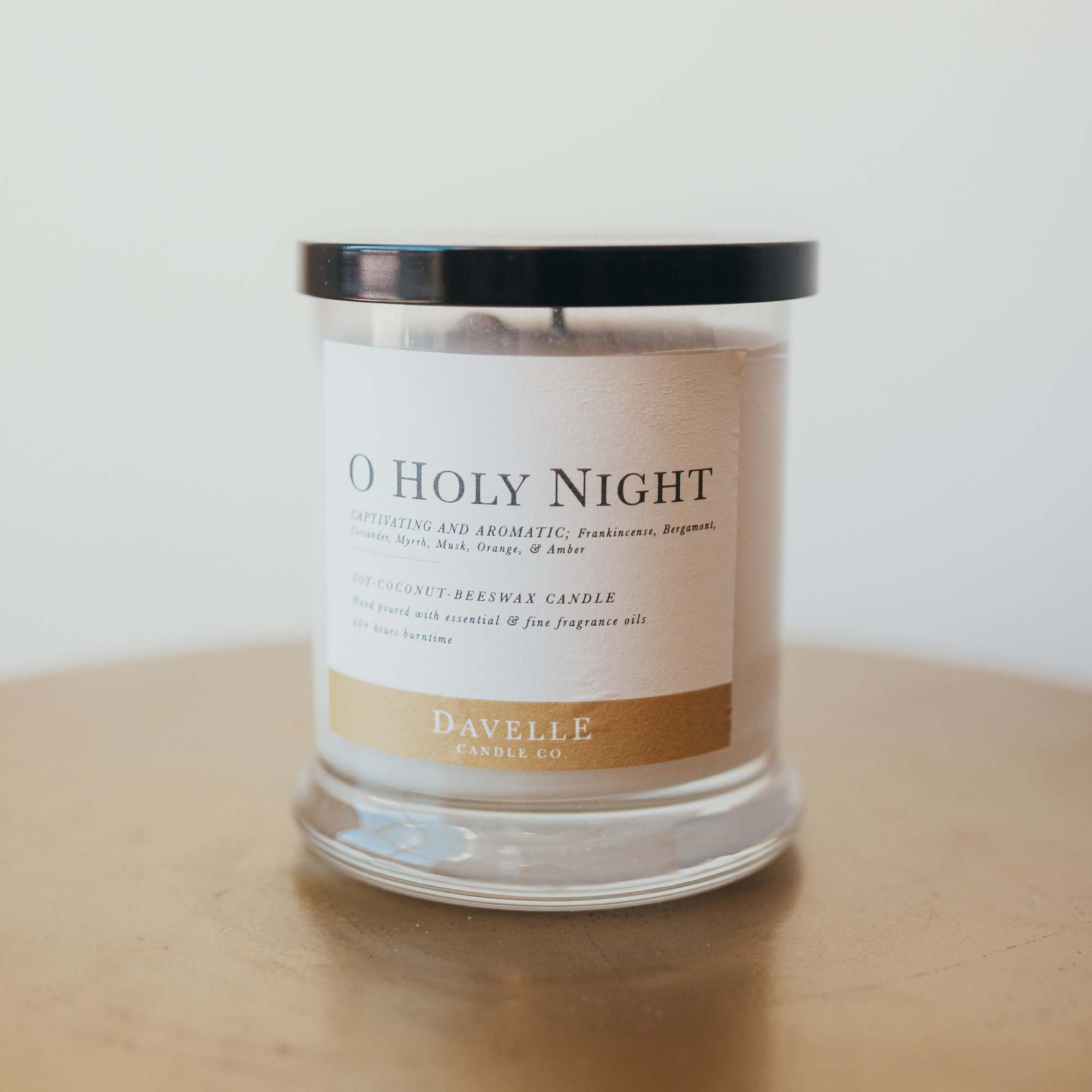 A captivating blend of Frankincense, Bergamot, Coriander, Myrrh, Musk, Orange and Amber. A captivating blend of Frankincense, Bergamot, Coriander, Myrrh, Musk, Orange and Amber.