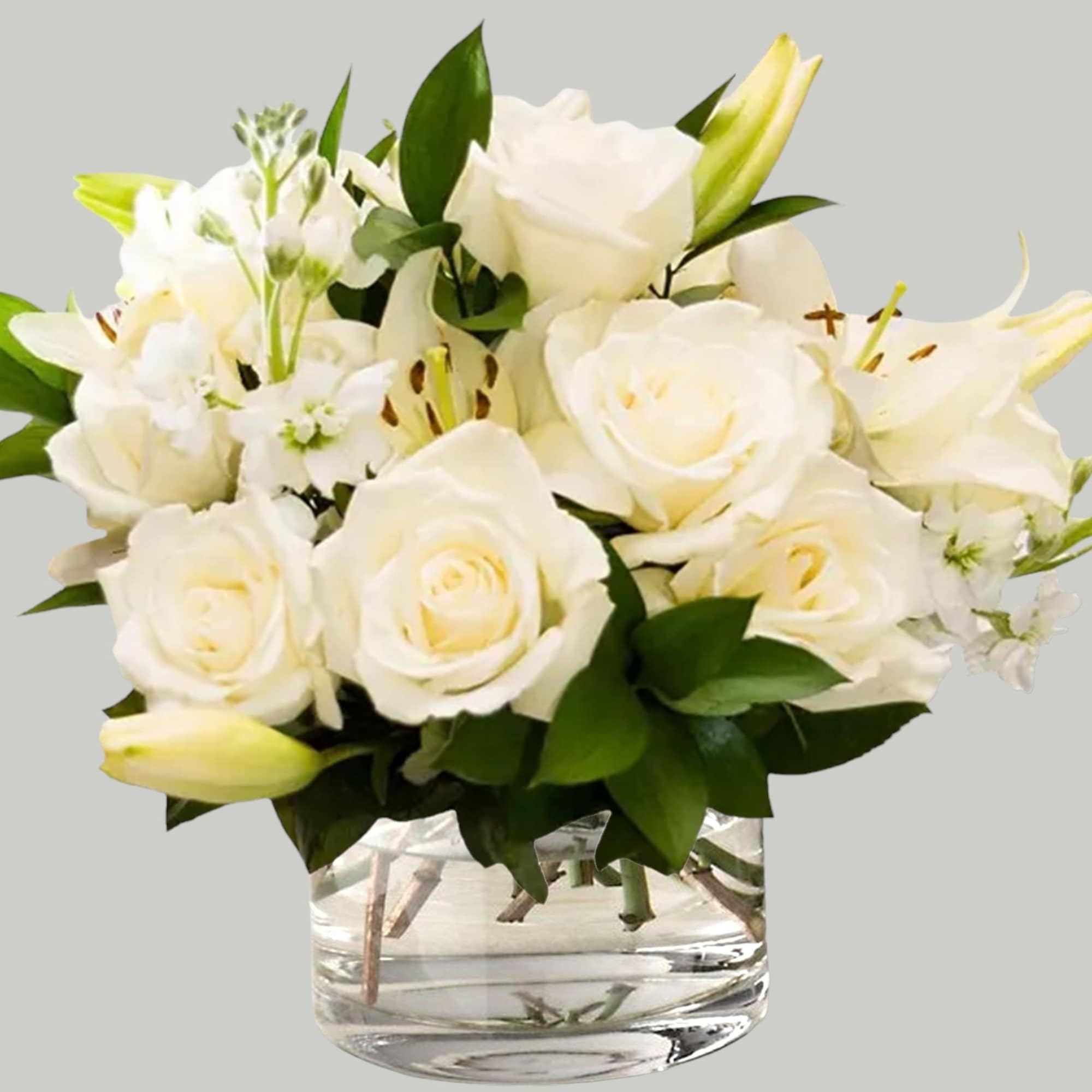 This set of white centerpieces comes with 23 fresh stems arranged in