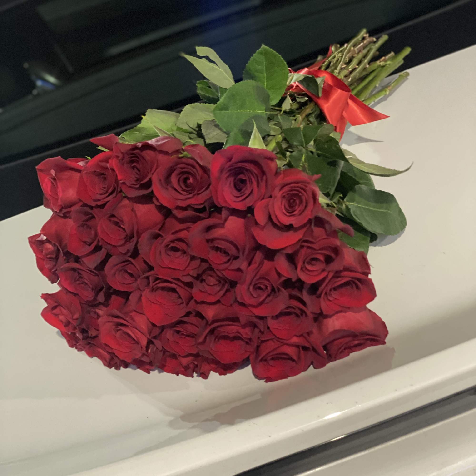 Simple no wrap Red rosesby Floral Loft