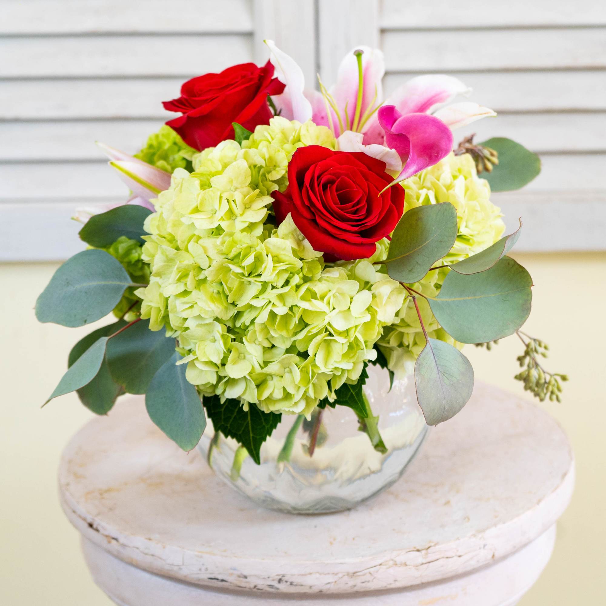 In a dimpled glass trio, Moment in Time is a beautiful, timeless In a dimpled glass trio, Moment in Time is a beautiful, timeless