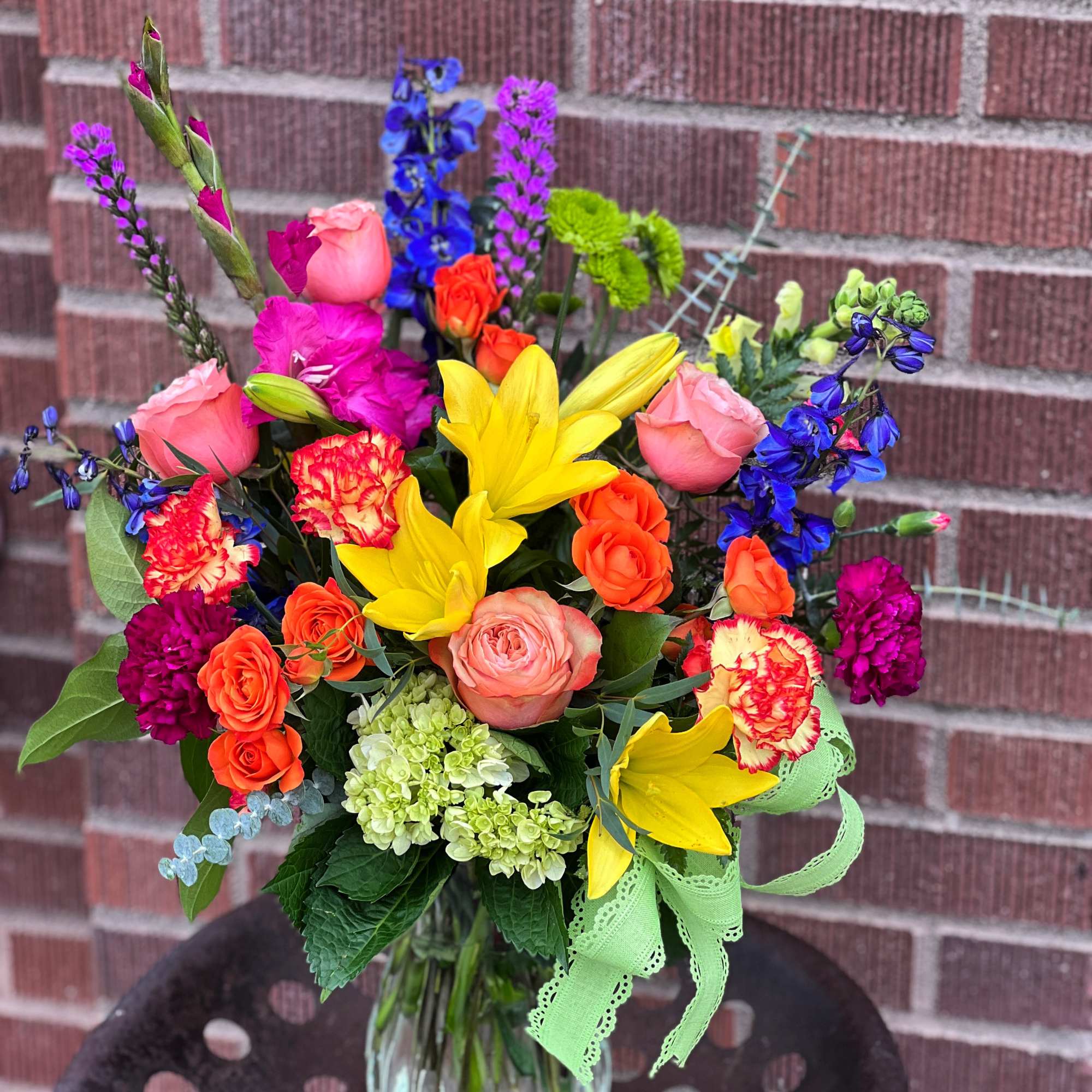 Designed by one of our local gals, a fresh mix of colors. Designed by one of our local gals, a fresh mix of colors.