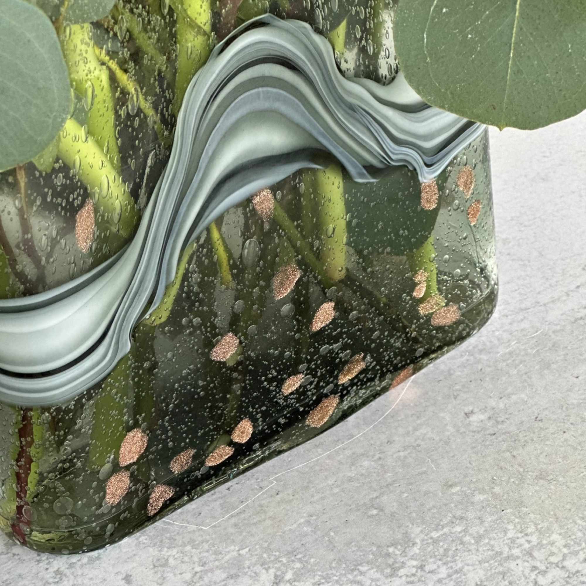 This design is special &amp; unique.
1 Dz. Roses with Tulips, Veronica and