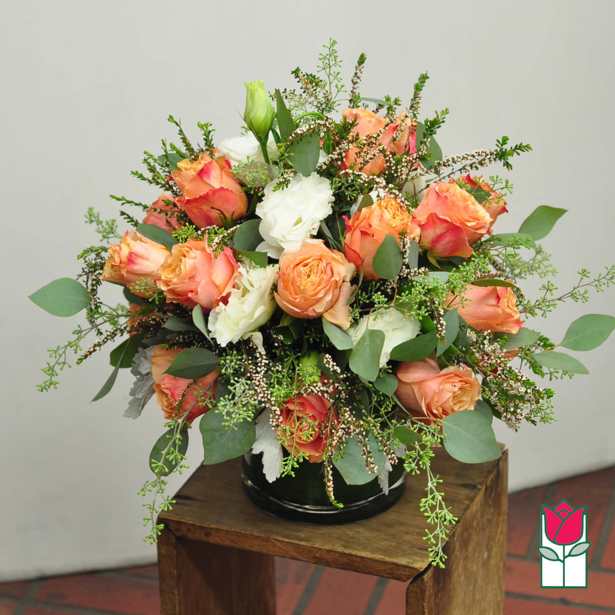 The Beretania Florist Mimi Compact Bouquet
Approx. 16H x 12W

