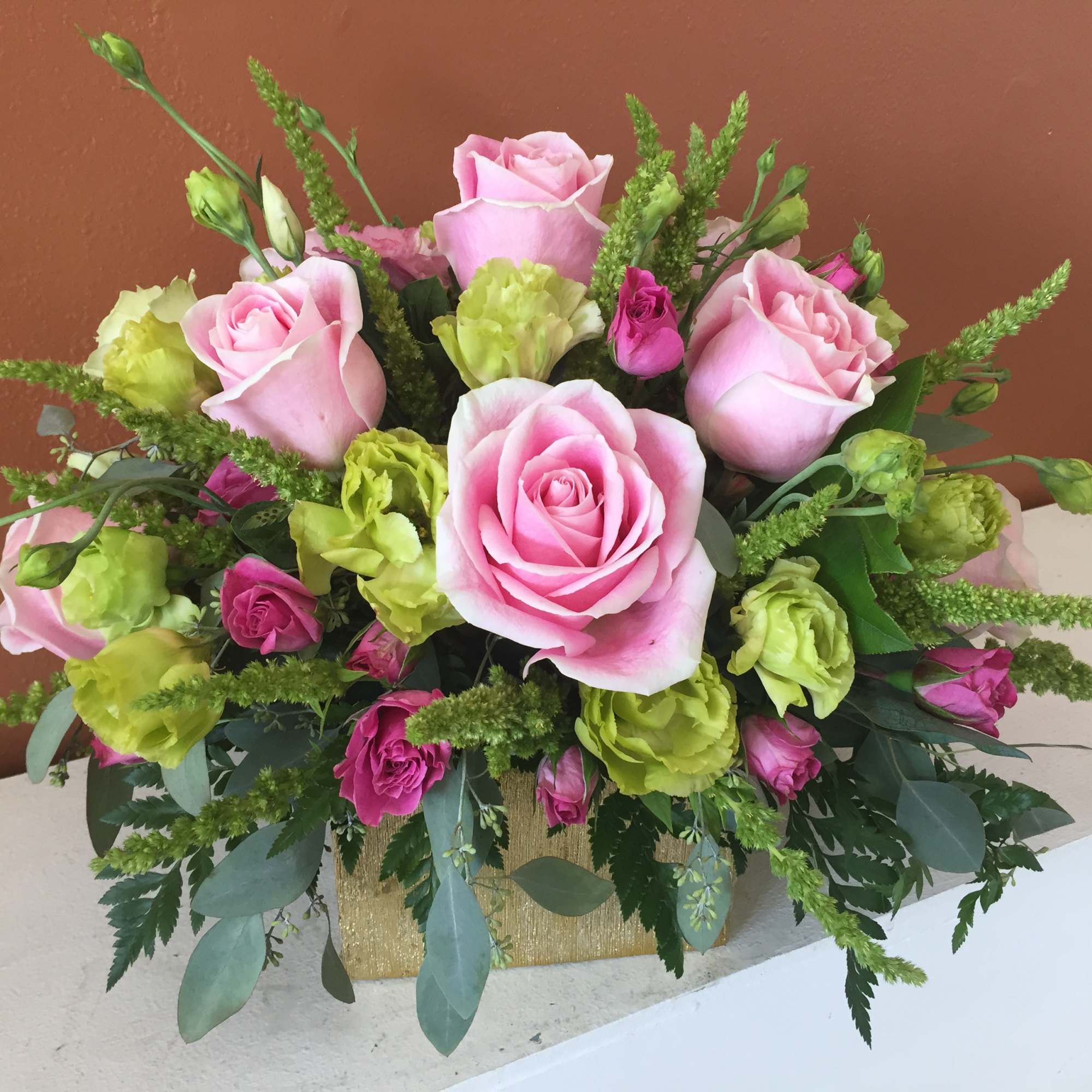 This mix of feminine blooms is like a breath of fresh air!