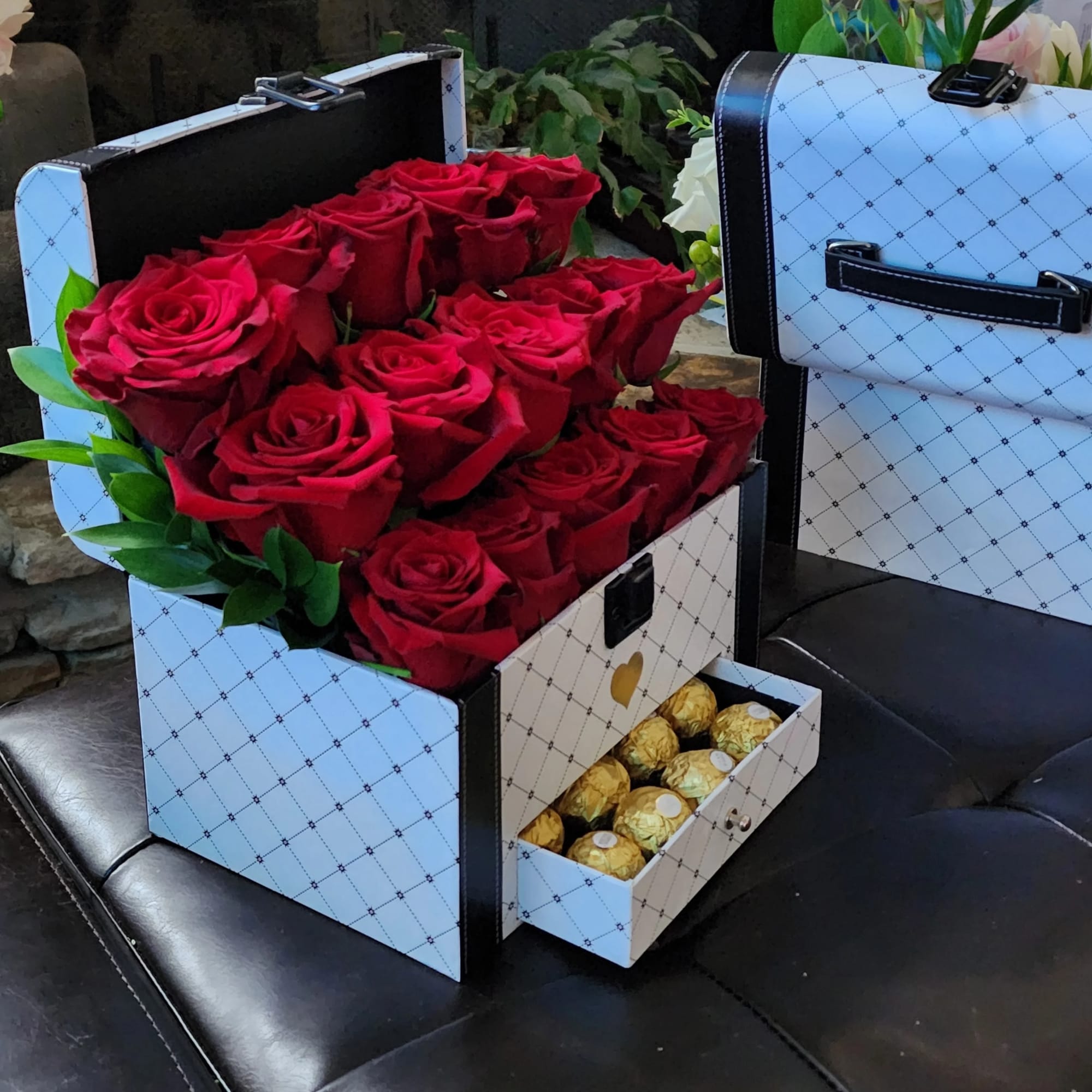 Give flowers! Give your love, feelings, and emotions because- "After women, flowers Give flowers! Give your love, feelings, and emotions because- "After women, flowers