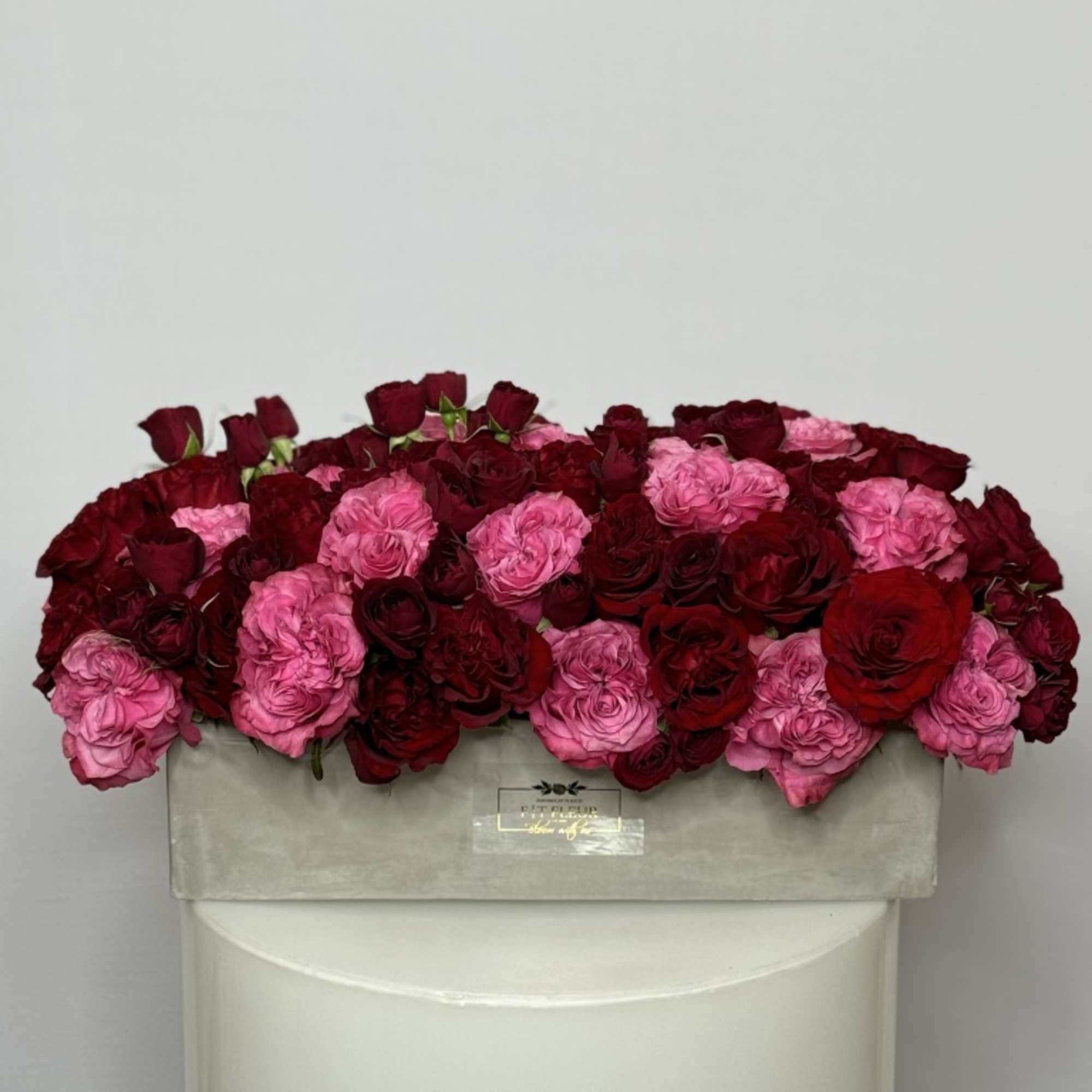 My oh, my! What red roses do to one&#039;s eyes. Show the