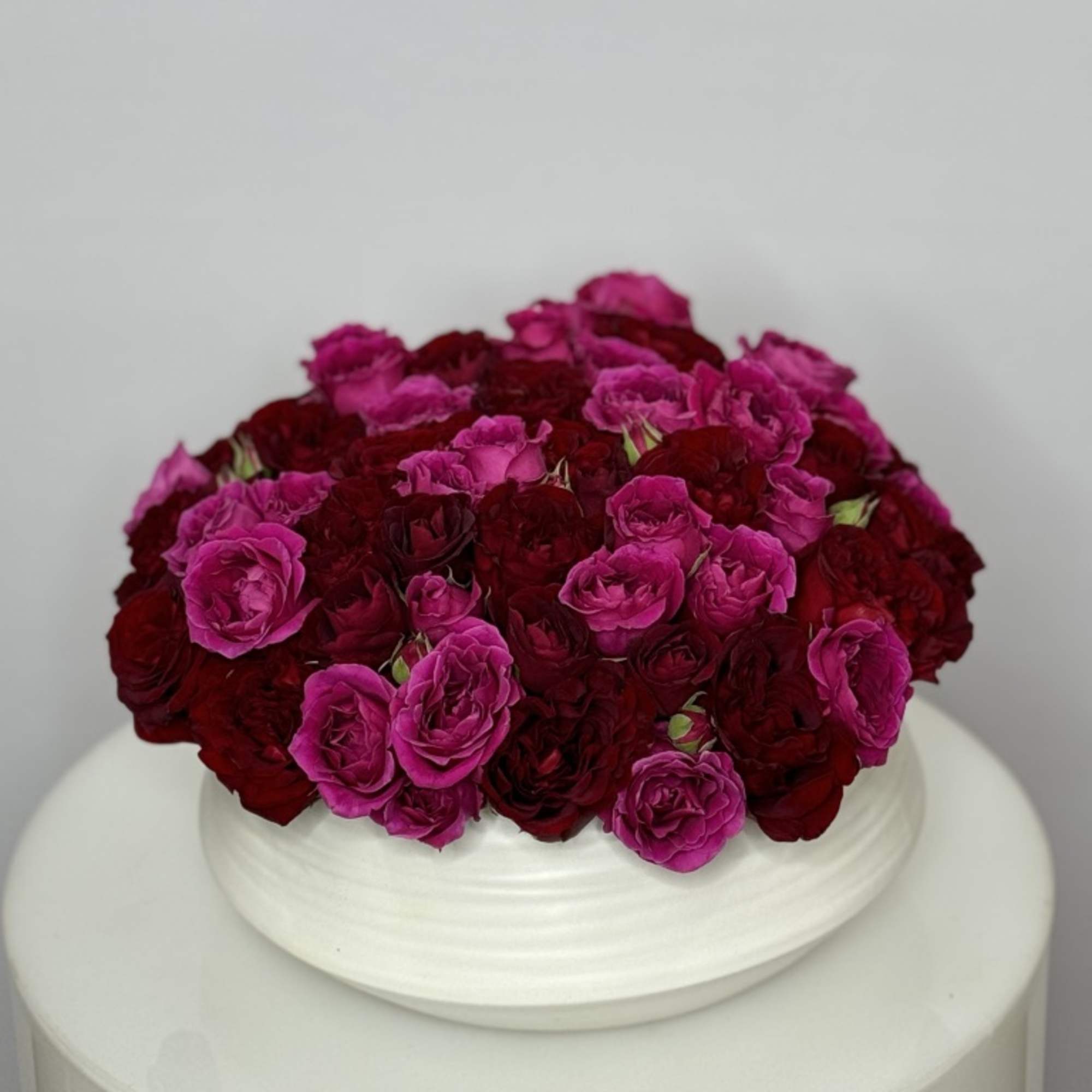 My oh, my! What red roses do to one&#039;s eyes. Show the