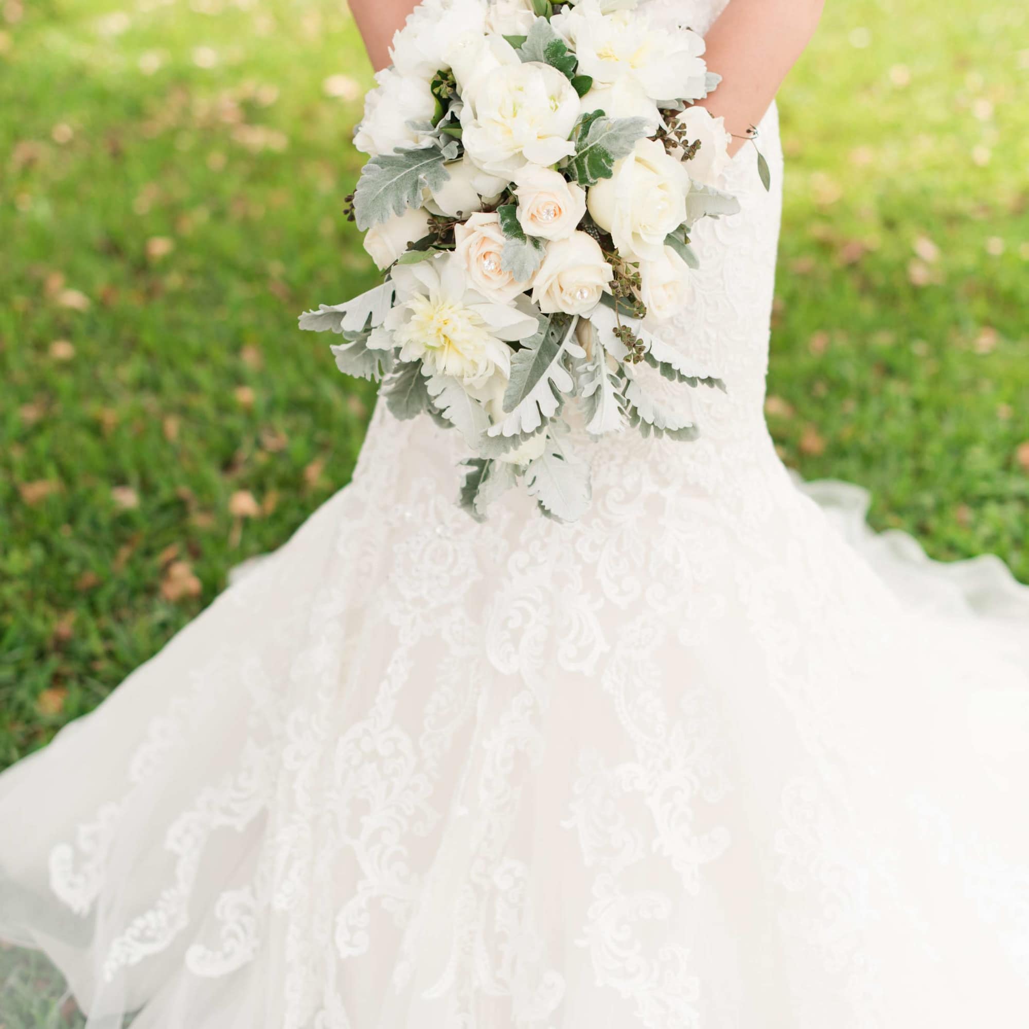 Designed after the snow covered peaks of the rookies this bouquet of