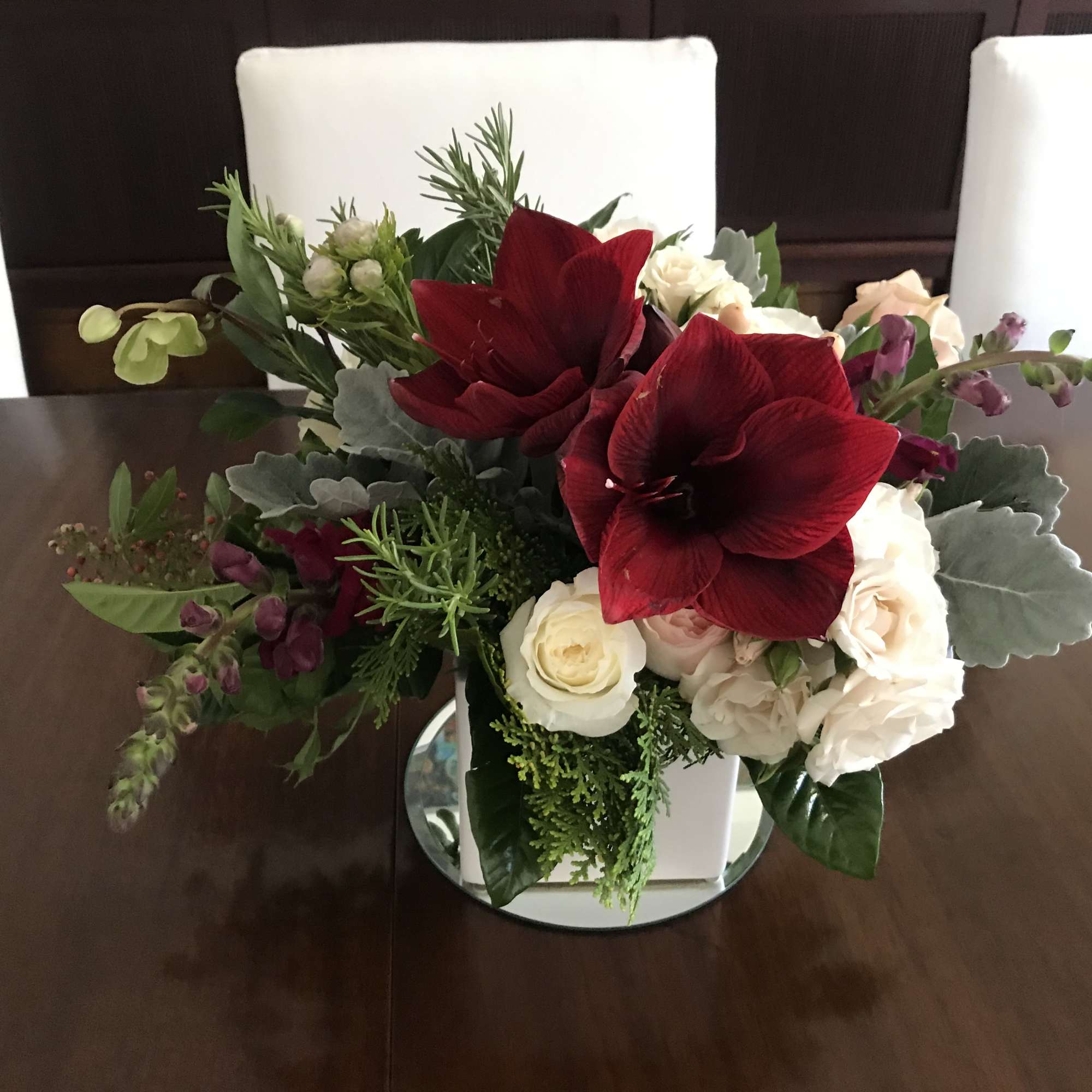 Take this sweet hostess gift to your next holiday party!