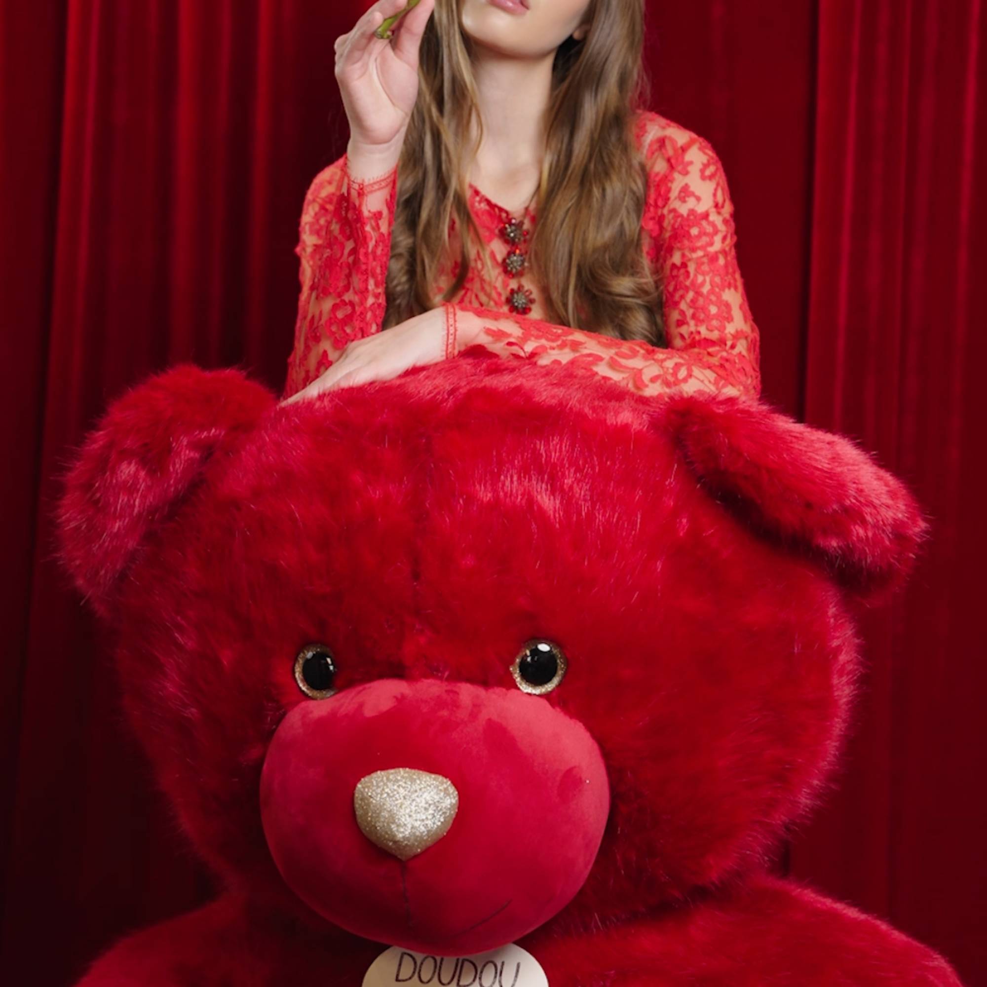 Big Bear Plush Toy: Huggable Cuteness for Every Occasion

Meet our Big Bear