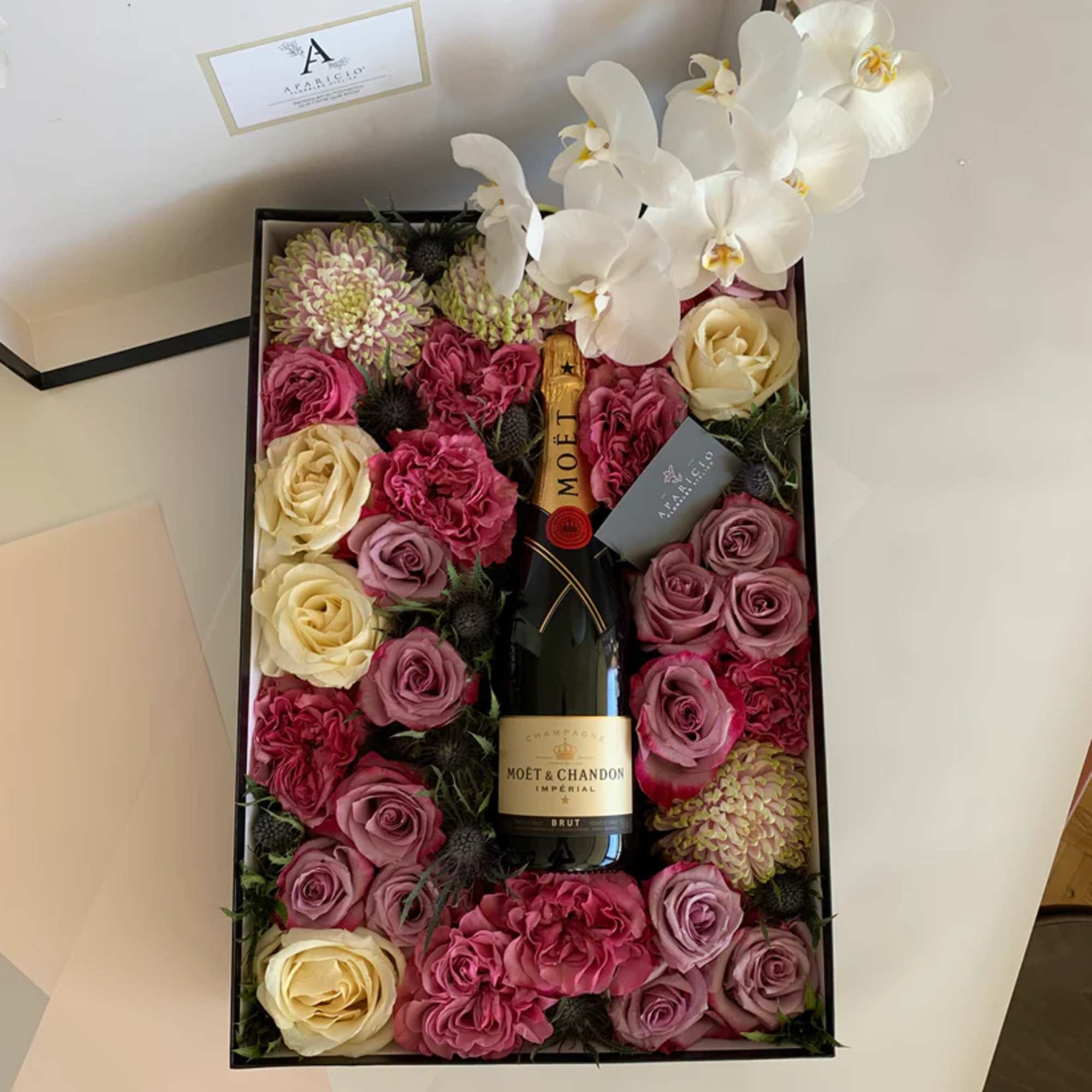 Our Floral Gift Box &quot;Spring in Marseille&quot; is a luxurious and indulgent