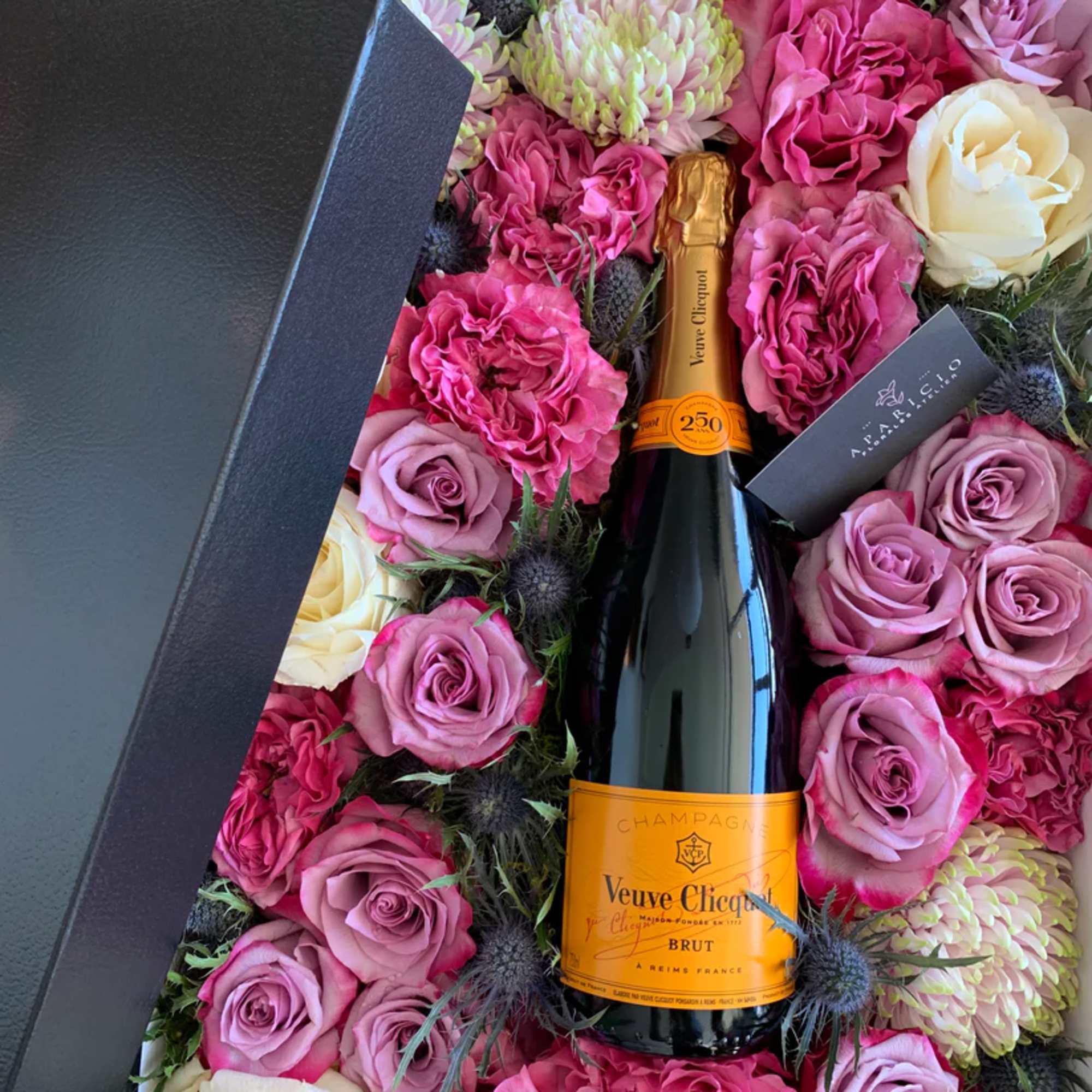 Our Floral Gift Box &quot;Spring in Marseille&quot; is a luxurious and indulgent