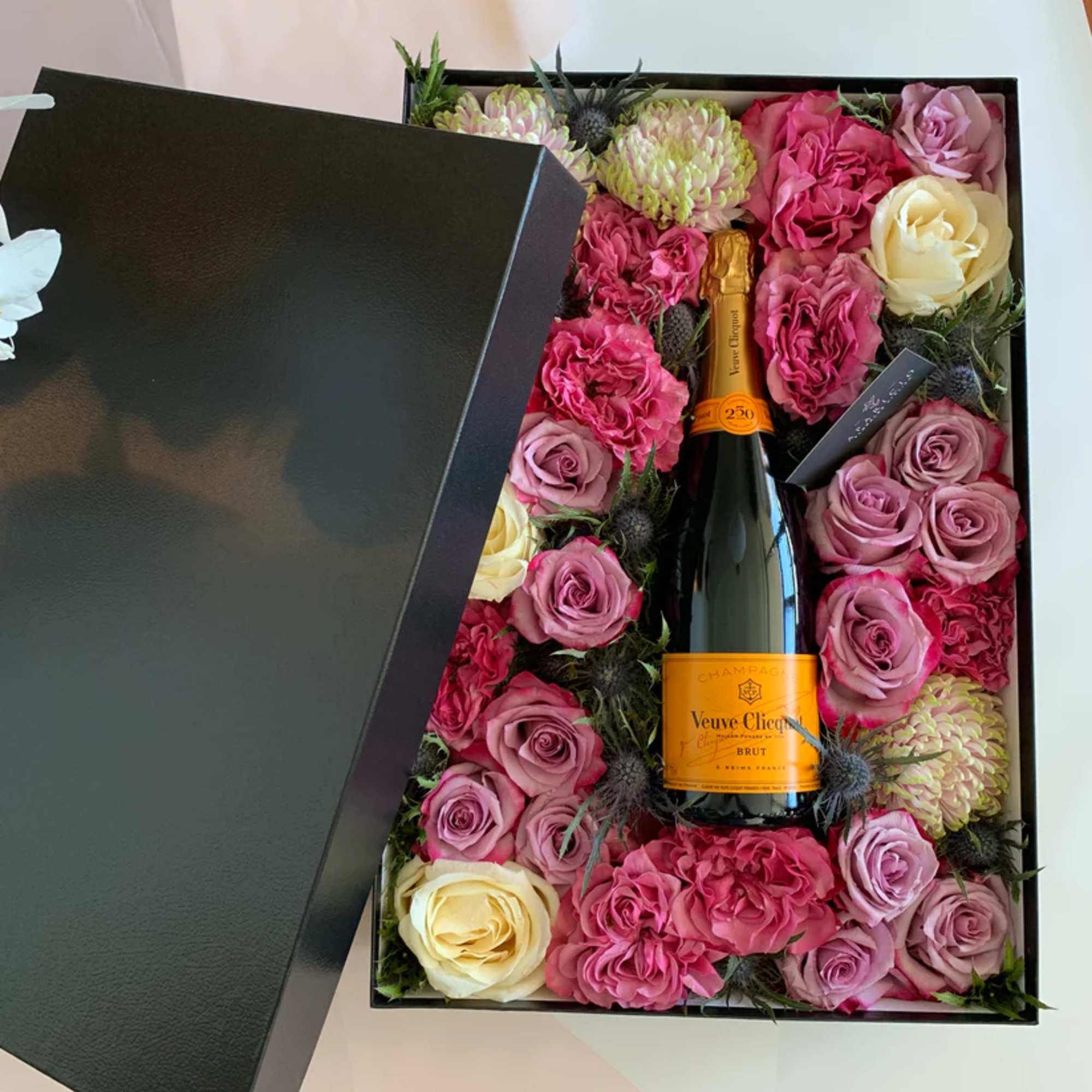 Our Floral Gift Box &quot;Spring in Marseille&quot; is a luxurious and indulgent