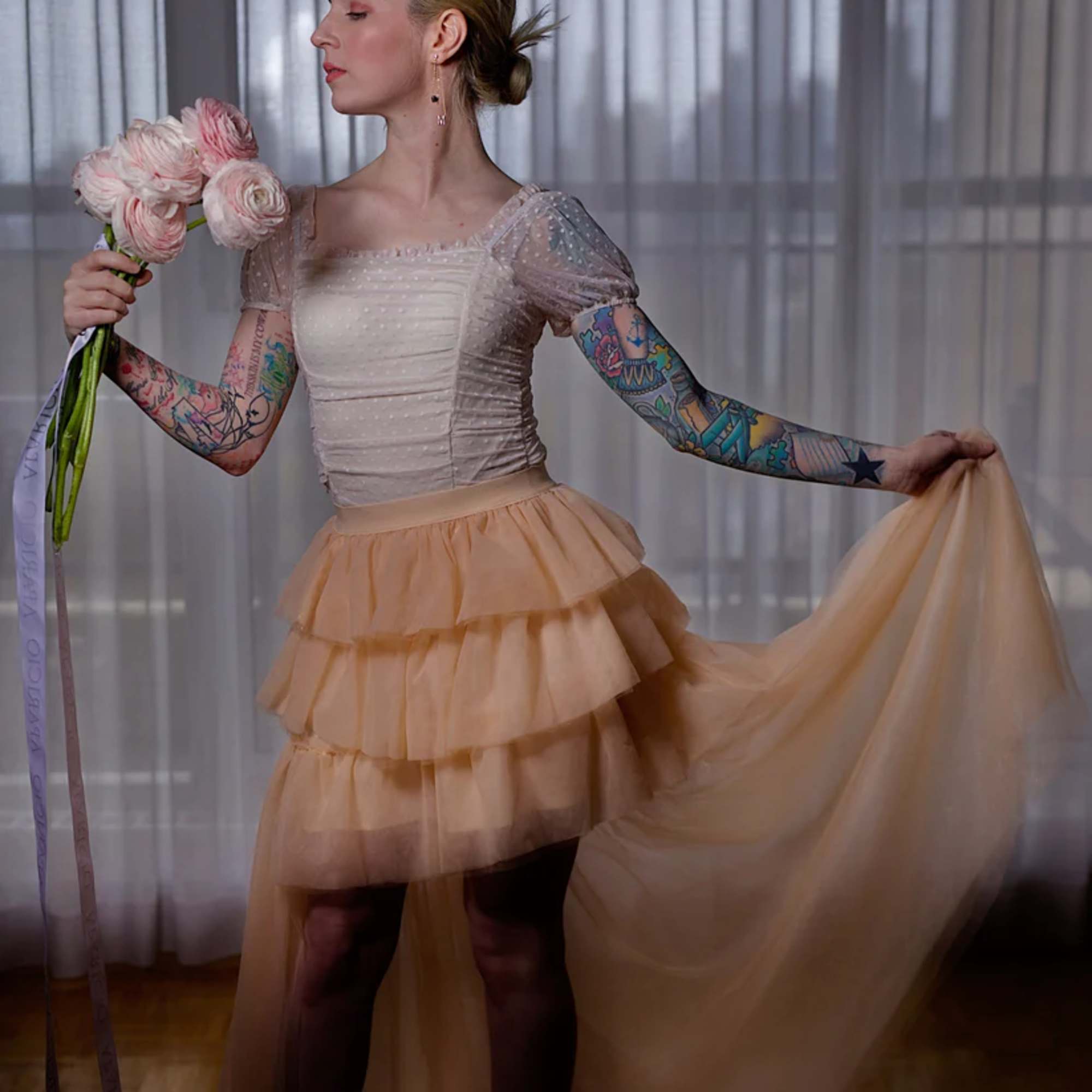 Our &quot;Model of Milan&quot; Simply Beautiful bouquet is a simple yet elegant